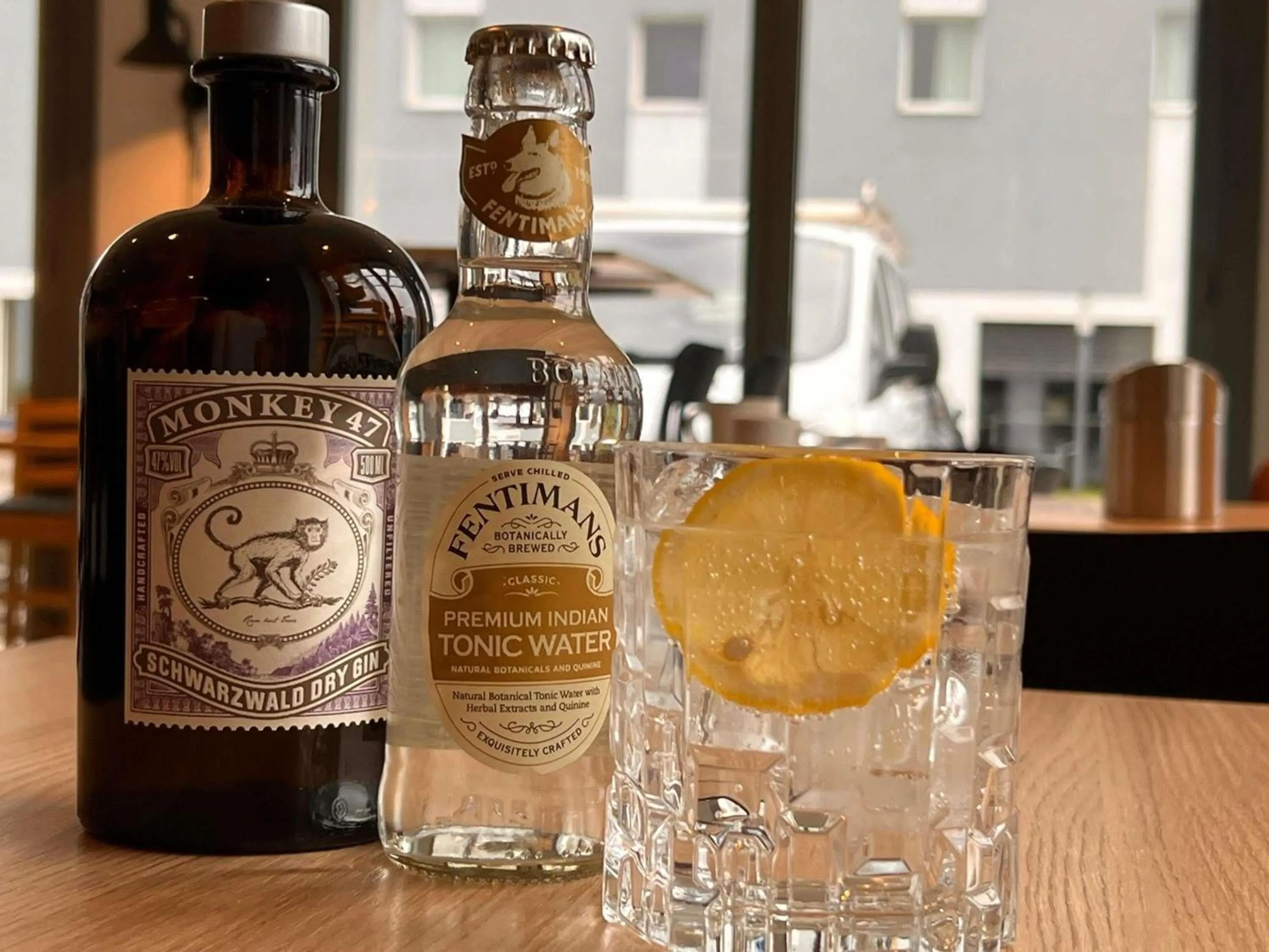 Lounge or bar in ibis Fribourg