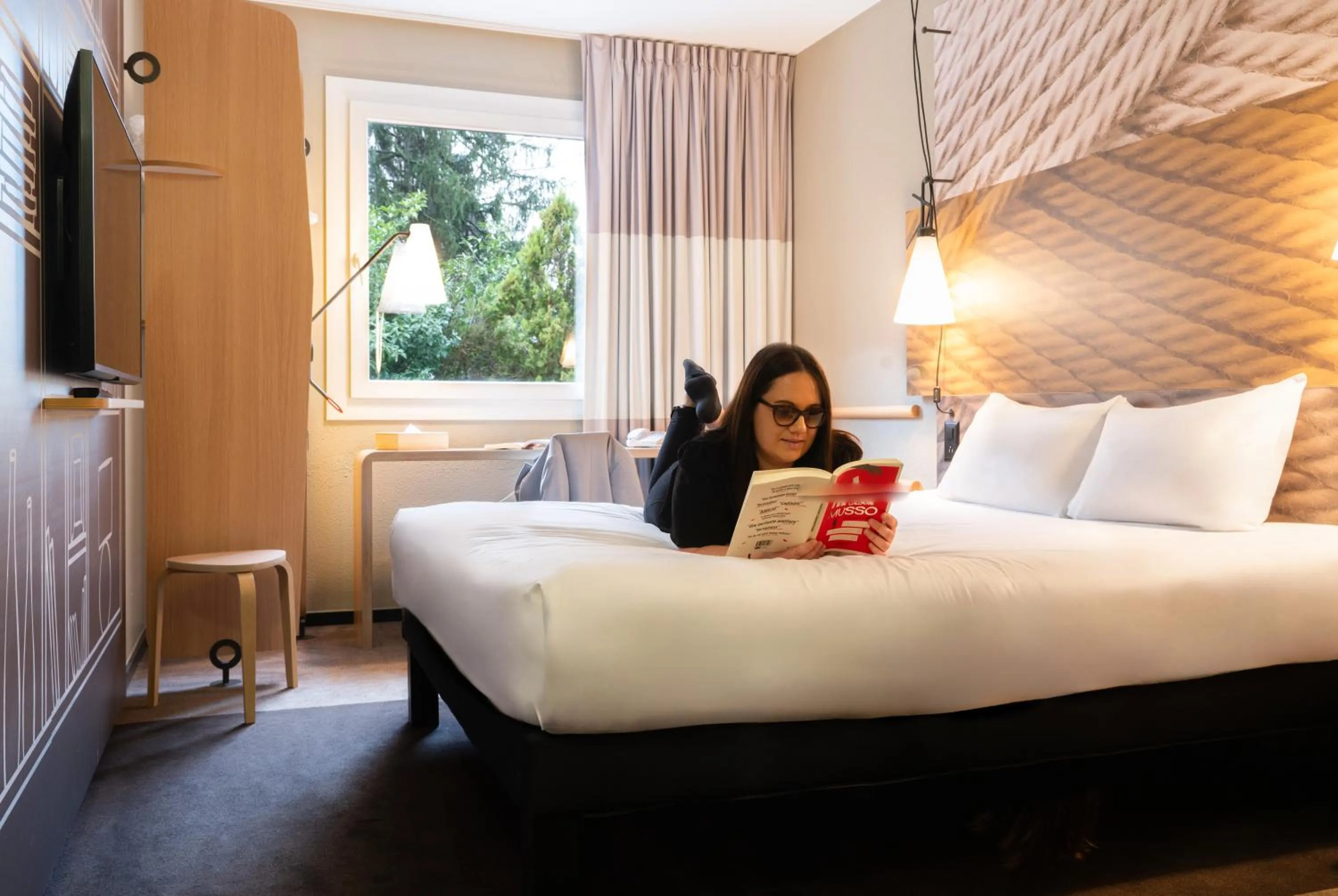 Photo of the whole room, Bed in ibis Genève Aéroport