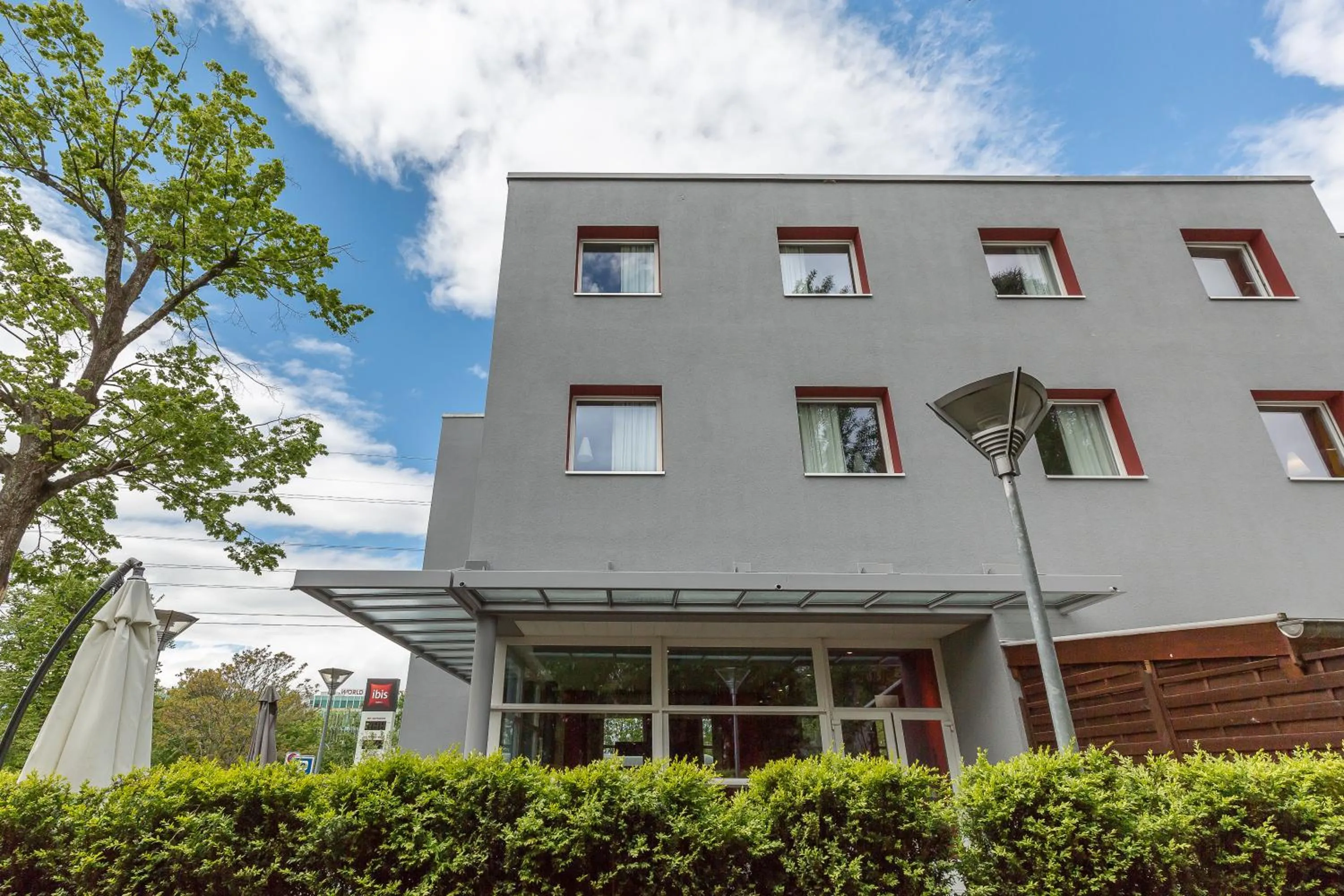 Balcony/Terrace in ibis Genève Aéroport
