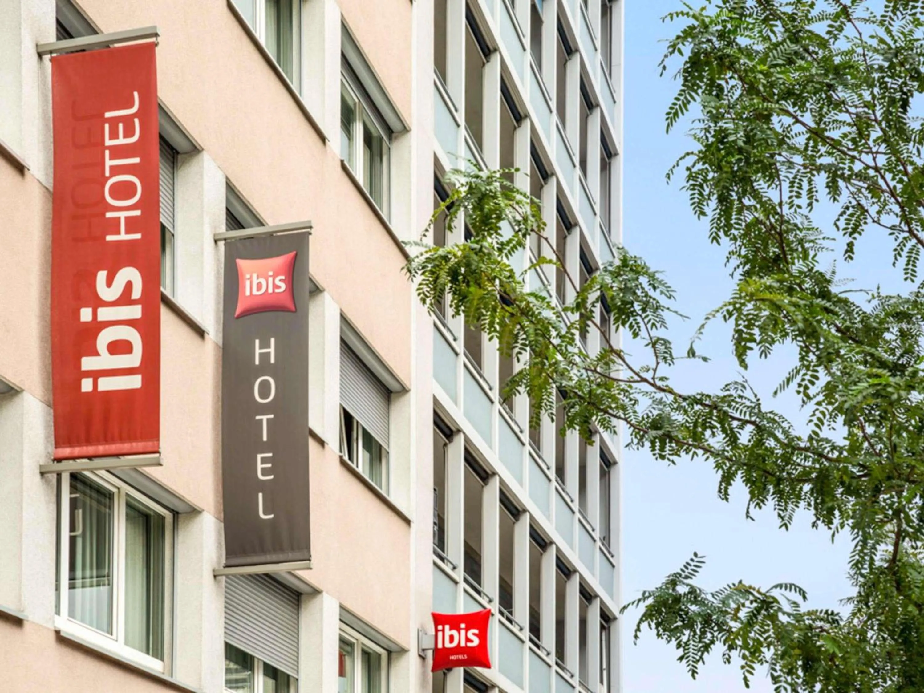 Property building in ibis Genève Centre Gare