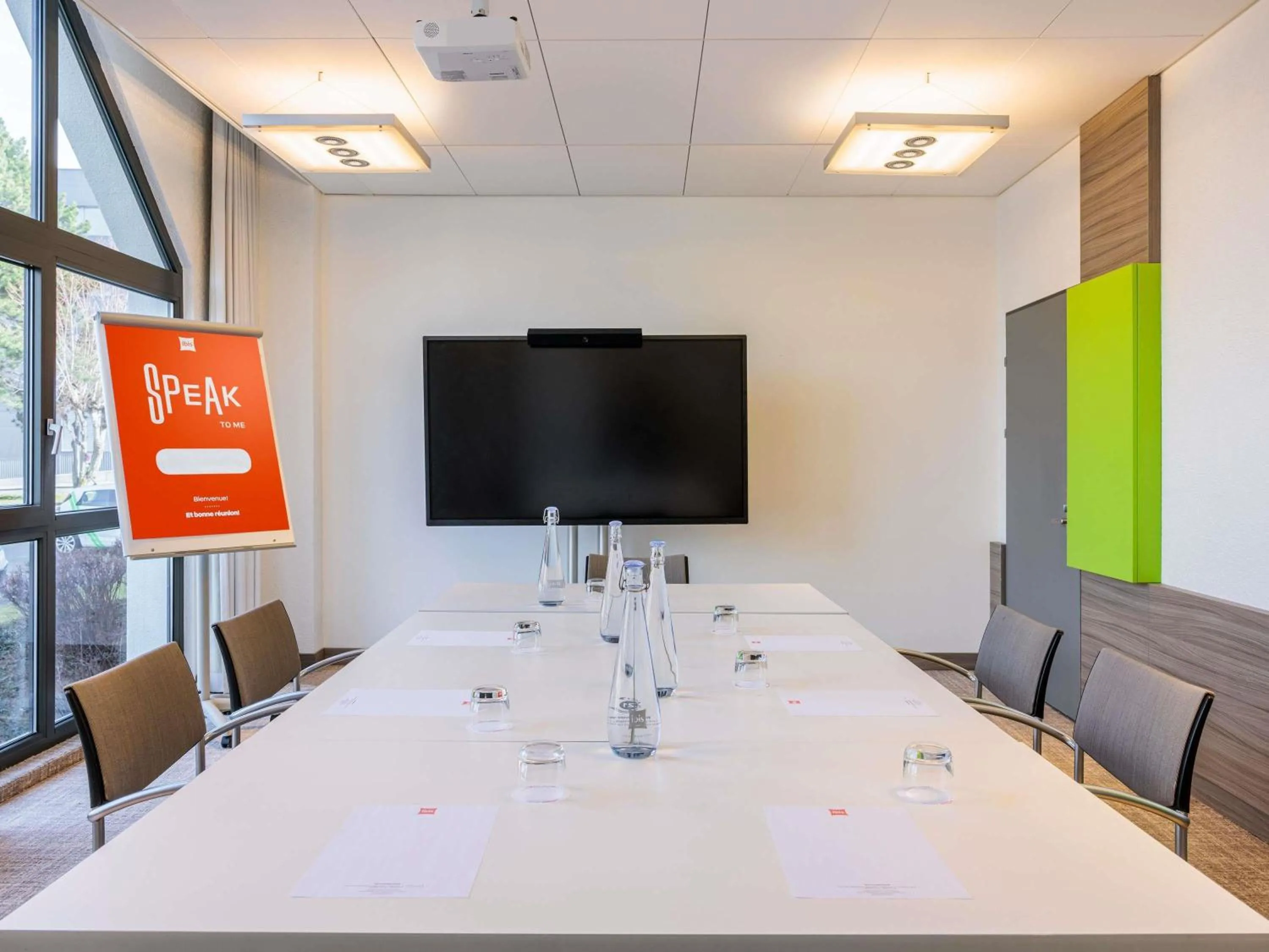 Meeting/conference room in ibis Lausanne Crissier