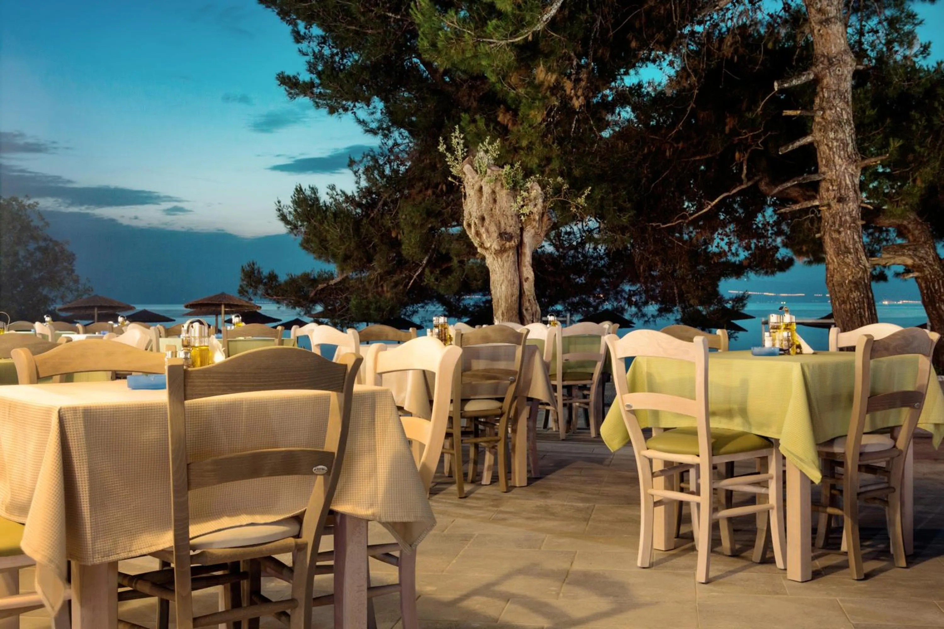 Restaurant/places to eat in Thassos Imperial Resort
