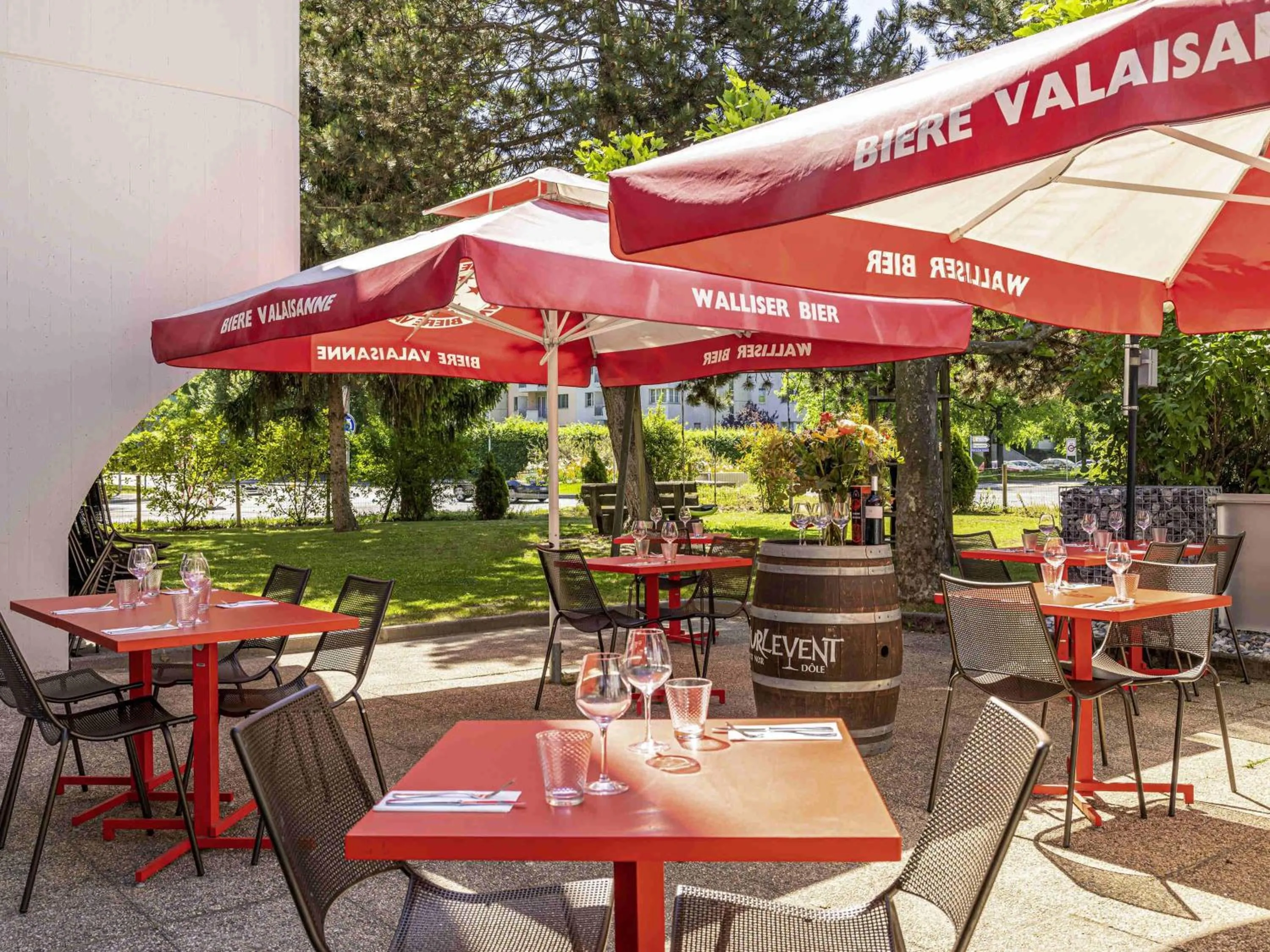 Property building in Ibis Sion