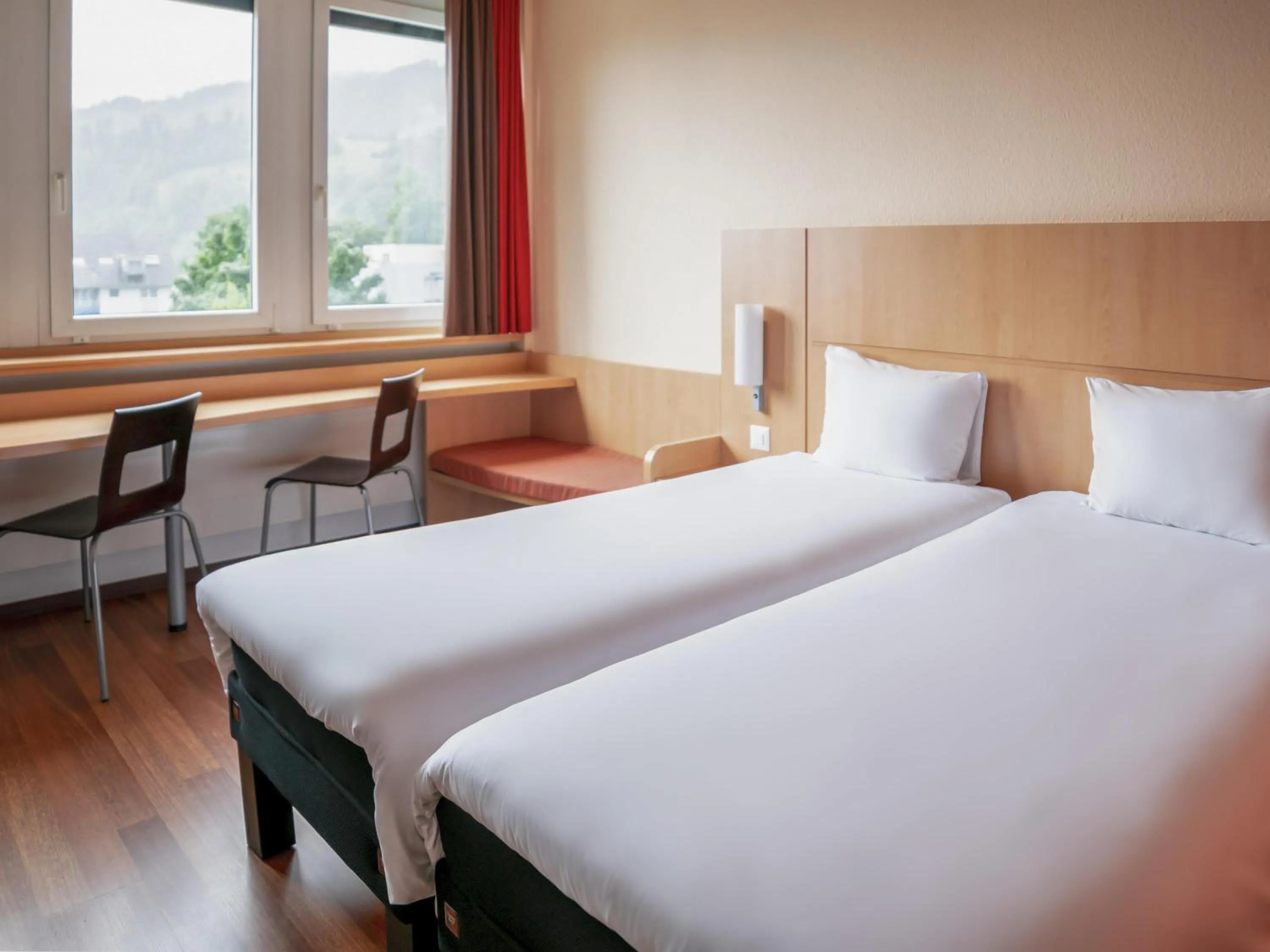 Bedroom, Bed in ibis Luzern Kriens