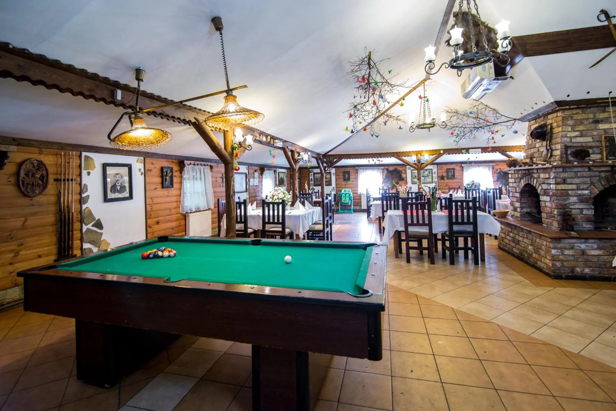 Billiard in Karczma Pod Topolami