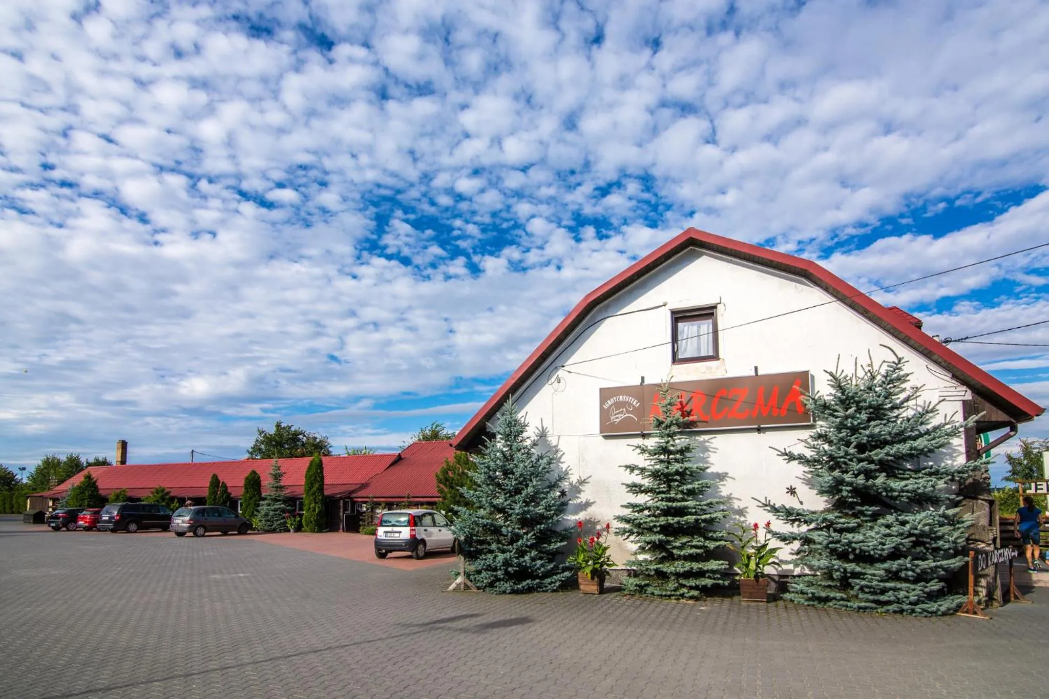 Property building in Karczma Pod Topolami