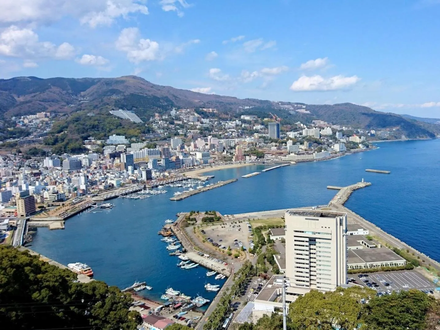 Nearby landmark in Atami Tensui
