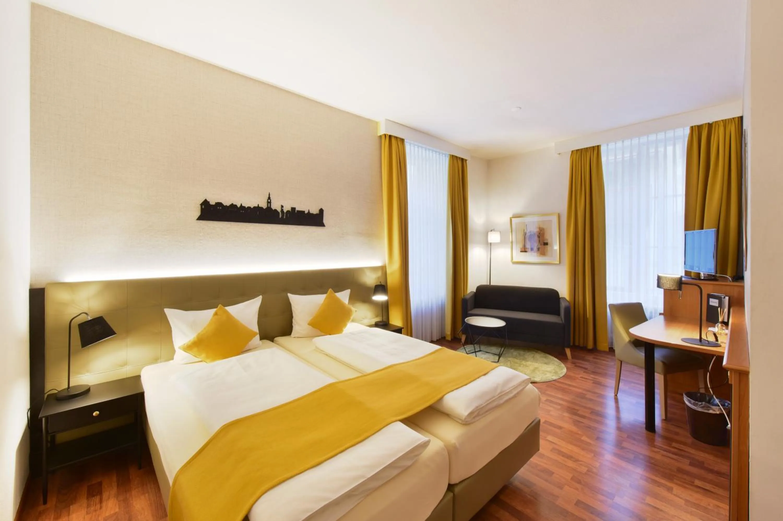 Photo of the whole room, Bed in Hotel Engel