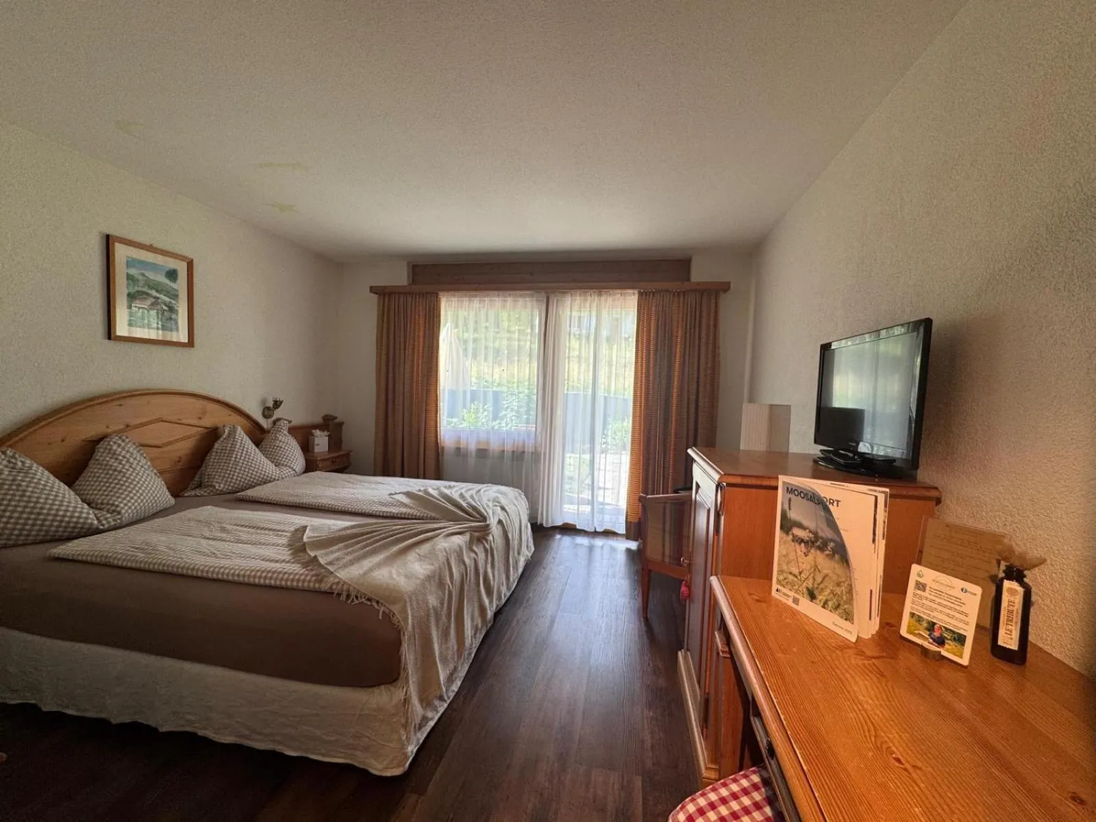 Photo of the whole room, Bed in Hotel Restaurant Bürchnerhof