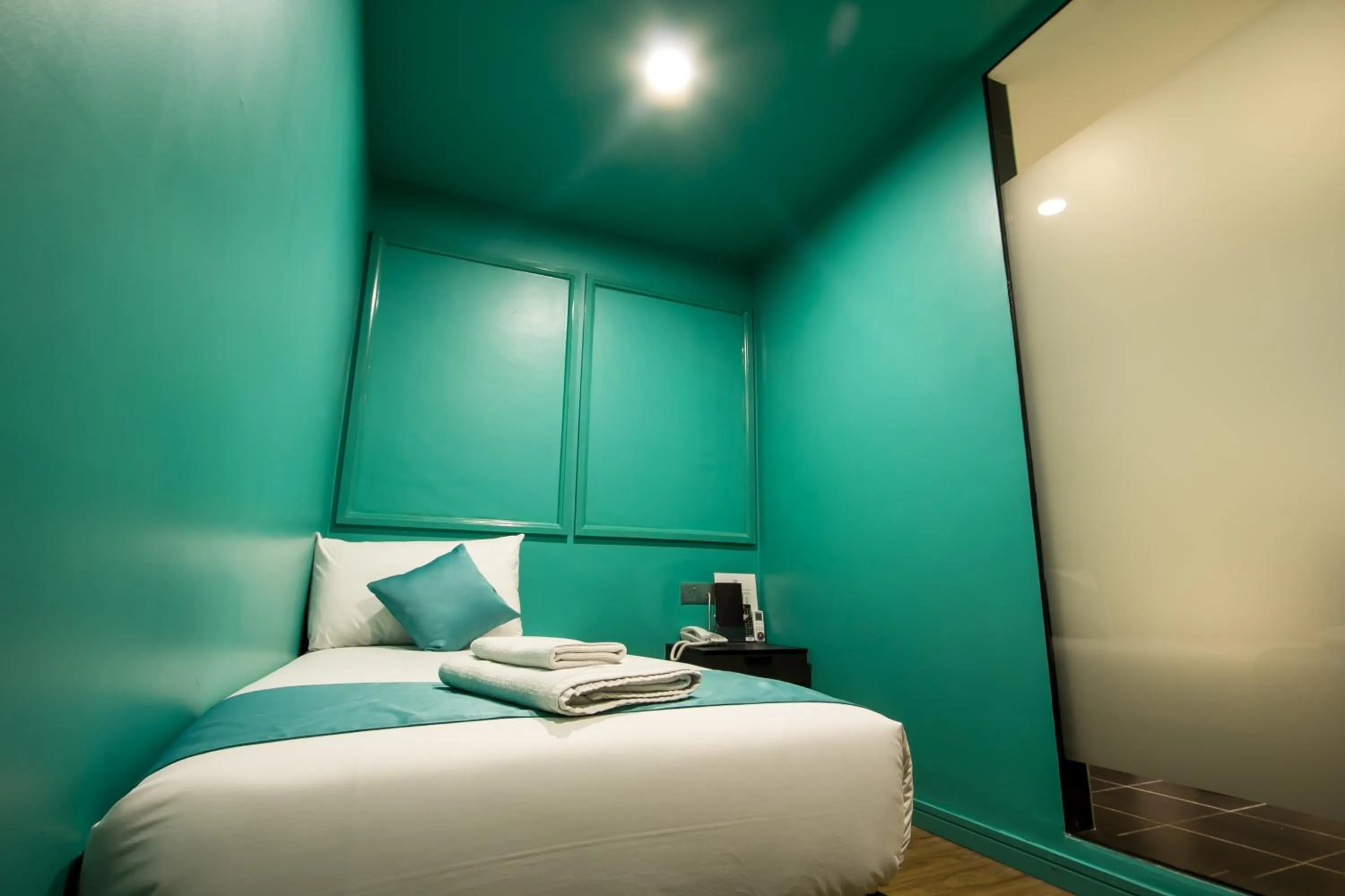 Photo of the whole room, Bed in Bloommaze Boutique Hotel Puchong