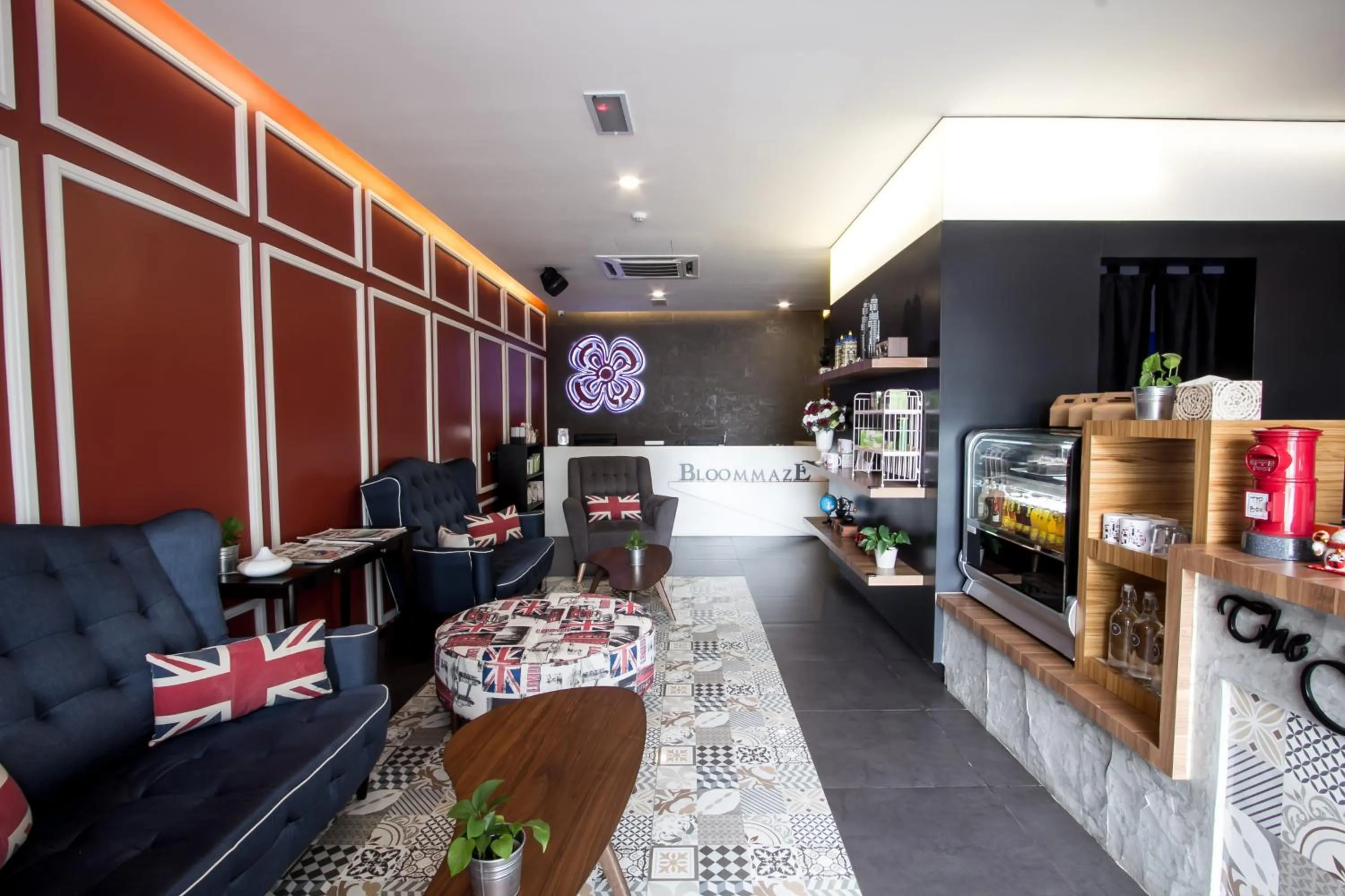 Lobby or reception in Bloommaze Boutique Hotel Puchong