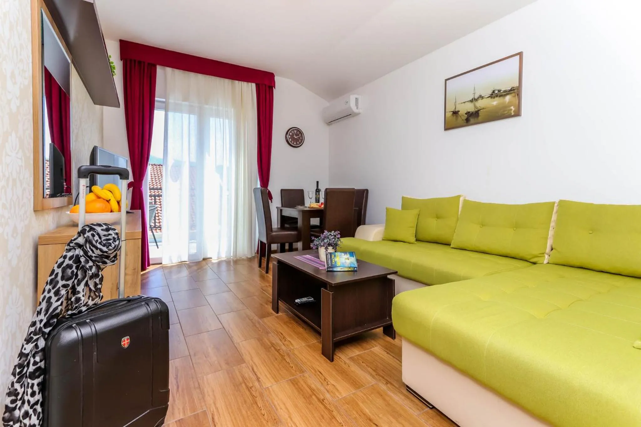 Living room in Aqua Breeze Apartments