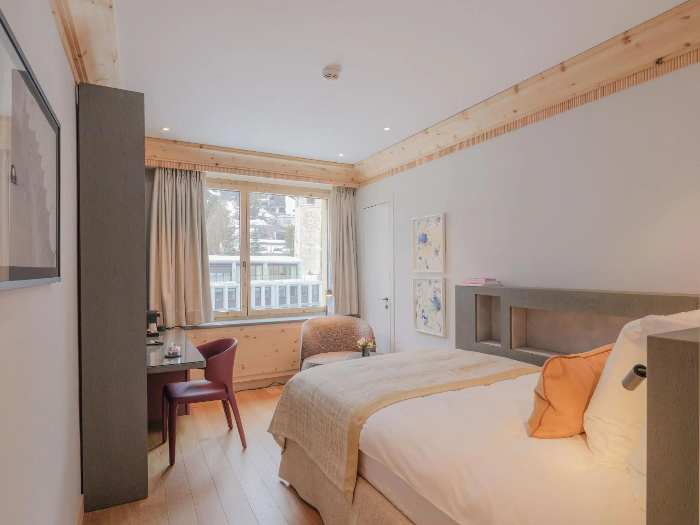 View (from property/room), Bed in Kulm Hotel St. Moritz