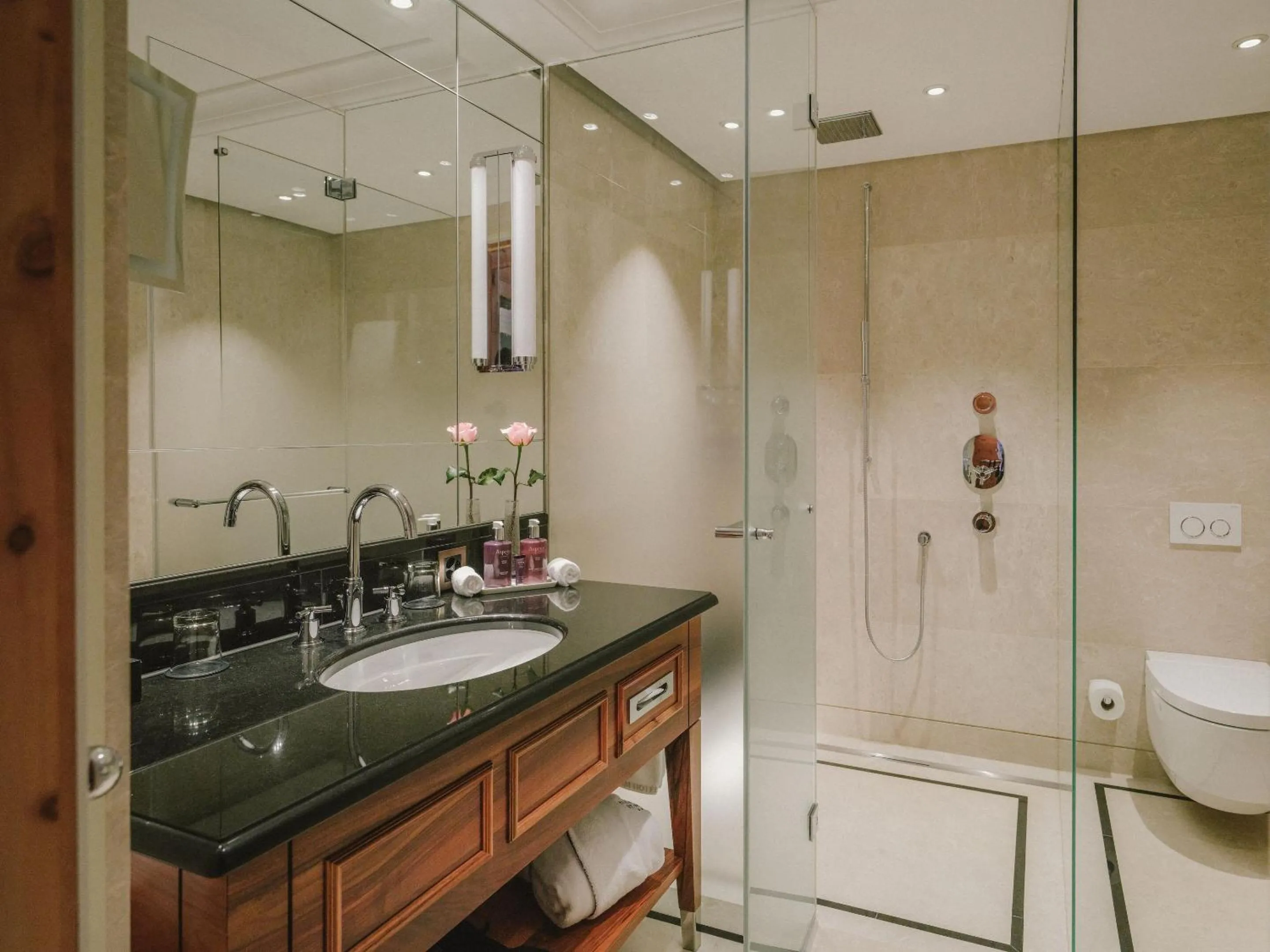 Shower in Kulm Hotel St. Moritz