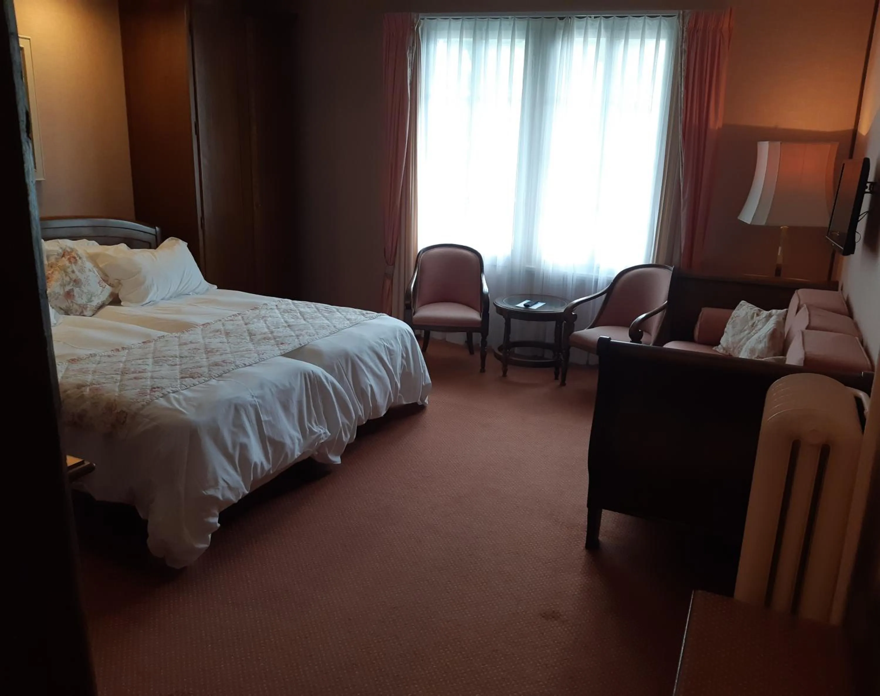 Photo of the whole room, Bed in Hotel Regina