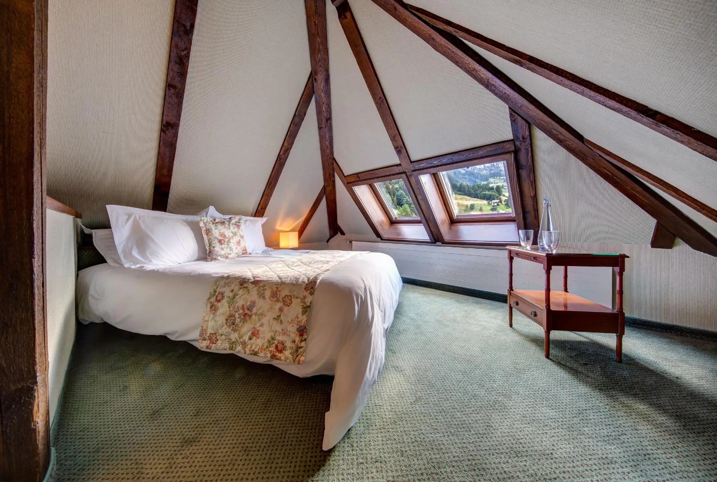 Other, Bed in Hotel Regina