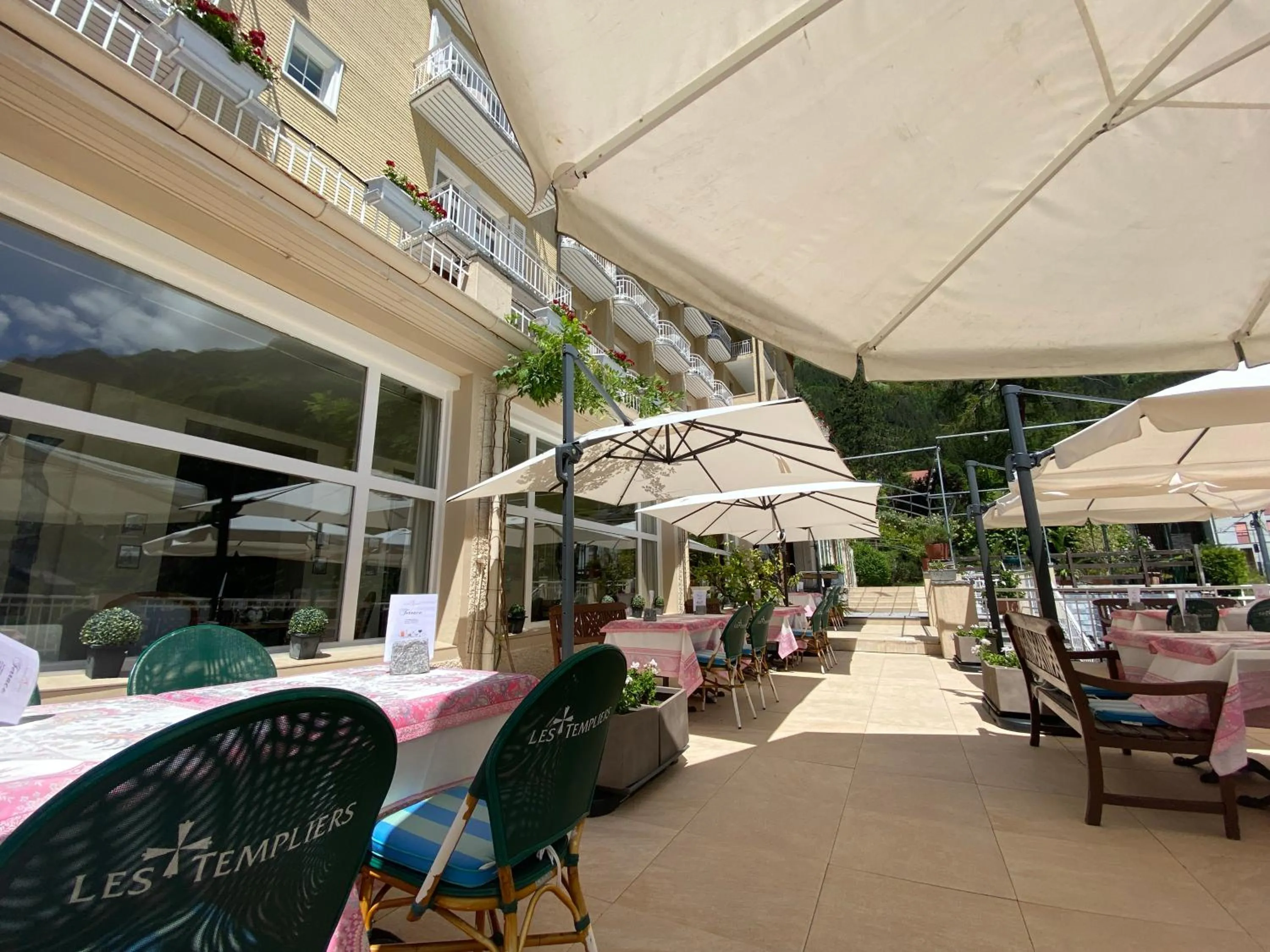 Patio in Hotel Regina