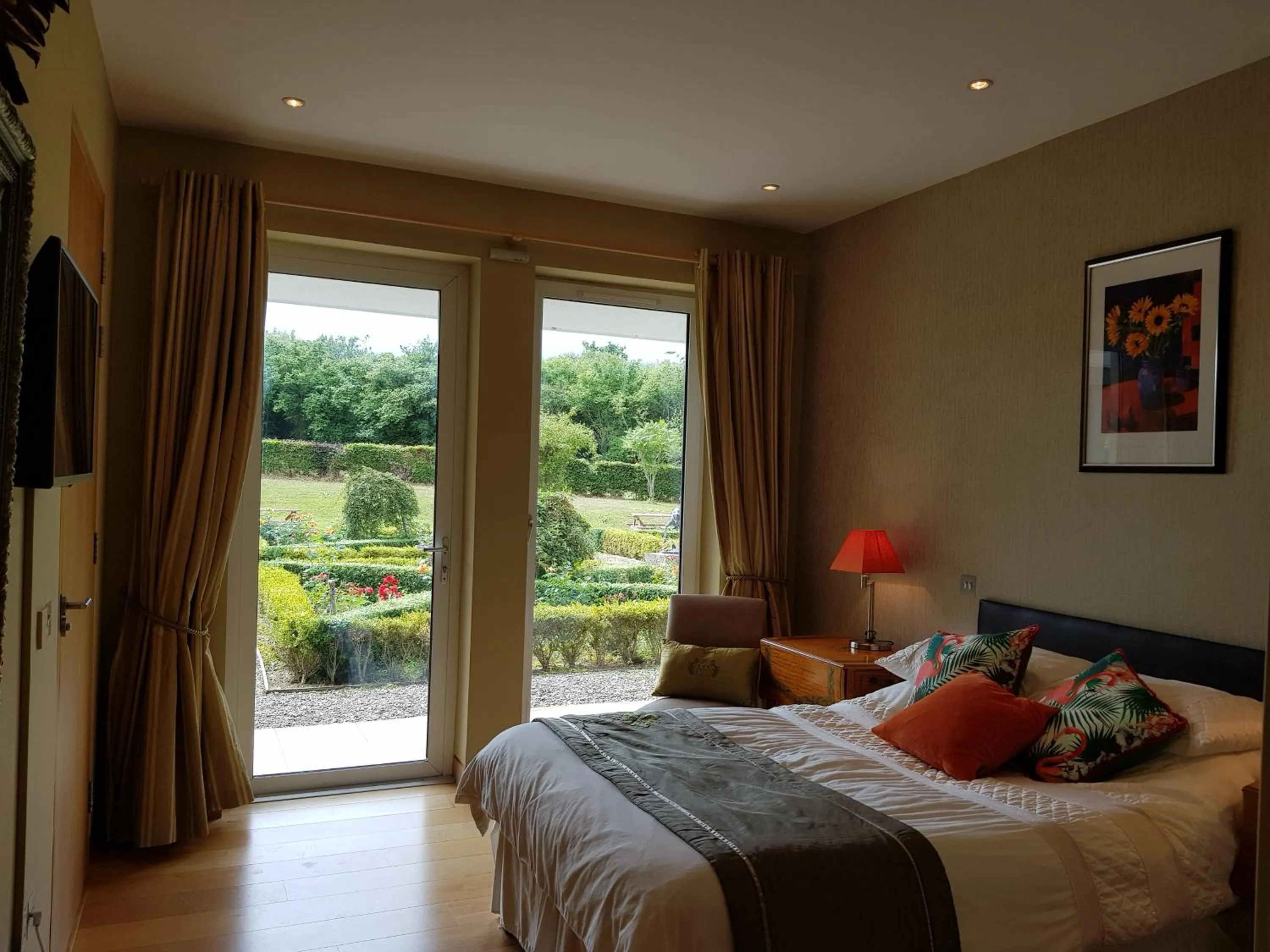 Property building, Bed in Hazelwood Country House