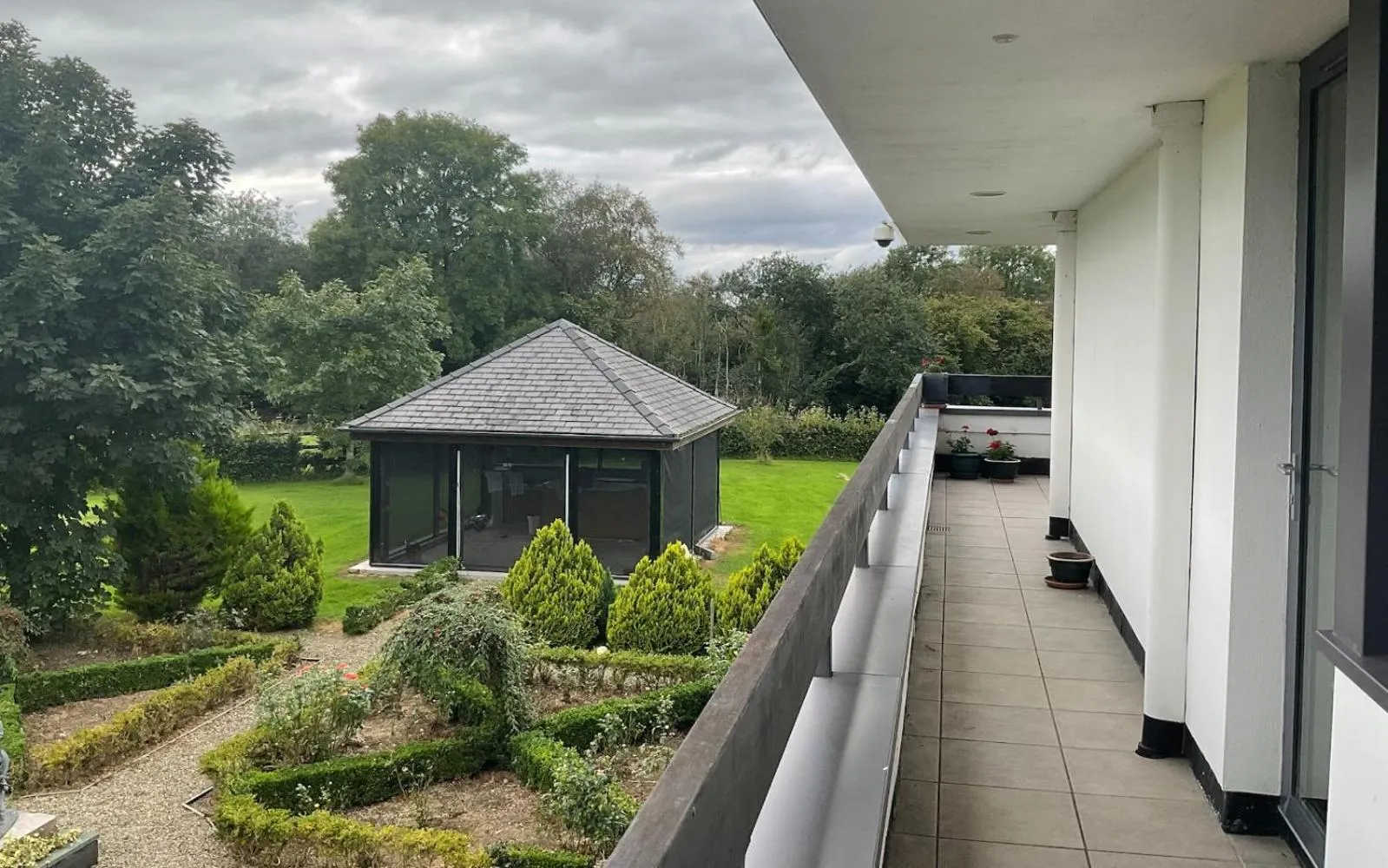 Garden view in Hazelwood Country House