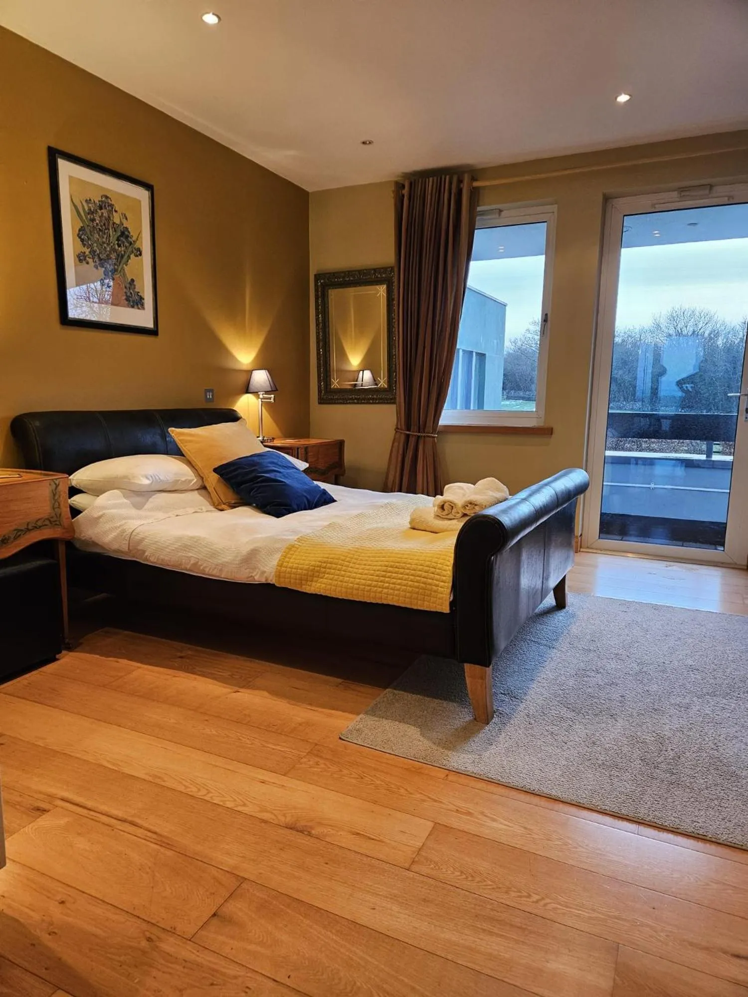 Shower, Bed in Hazelwood Country House