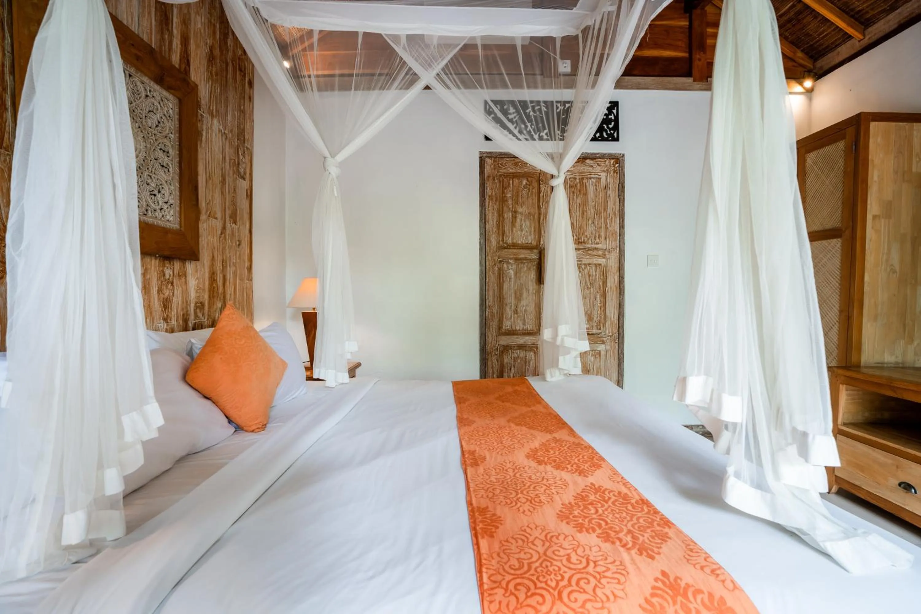 Bed in Bije Suite Villa Ubud