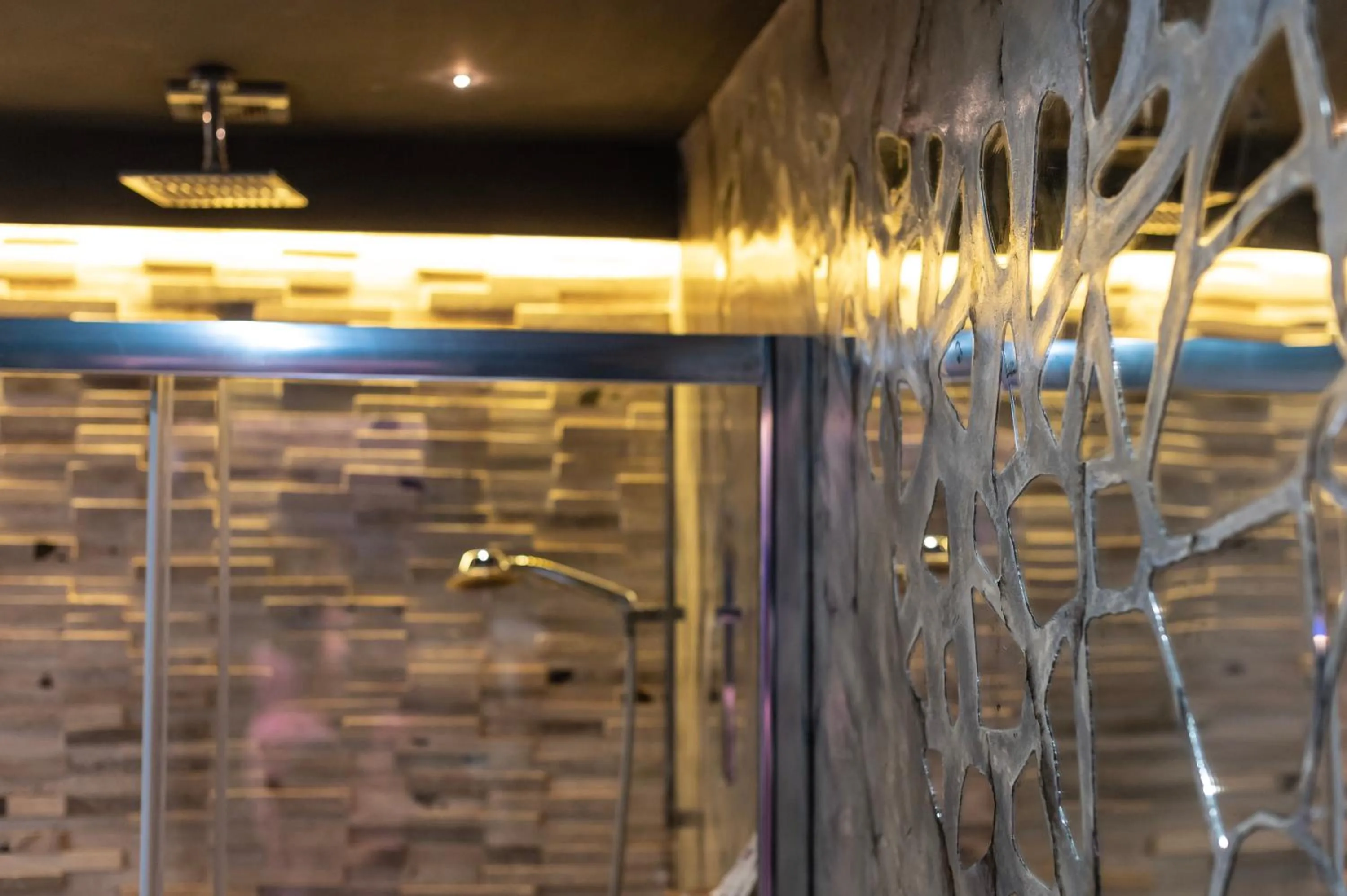 Shower in Ocean Suites