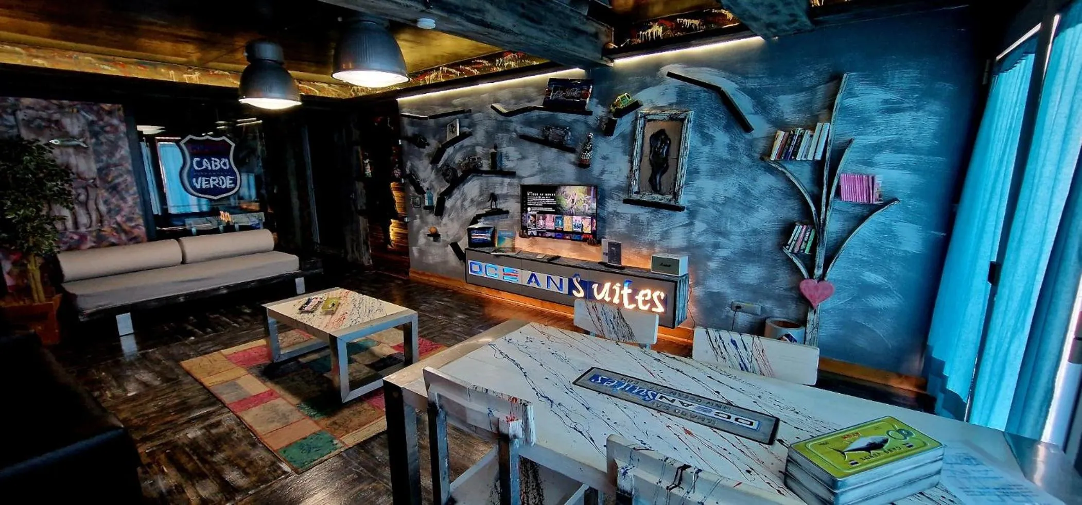 Seating area in Ocean Suites