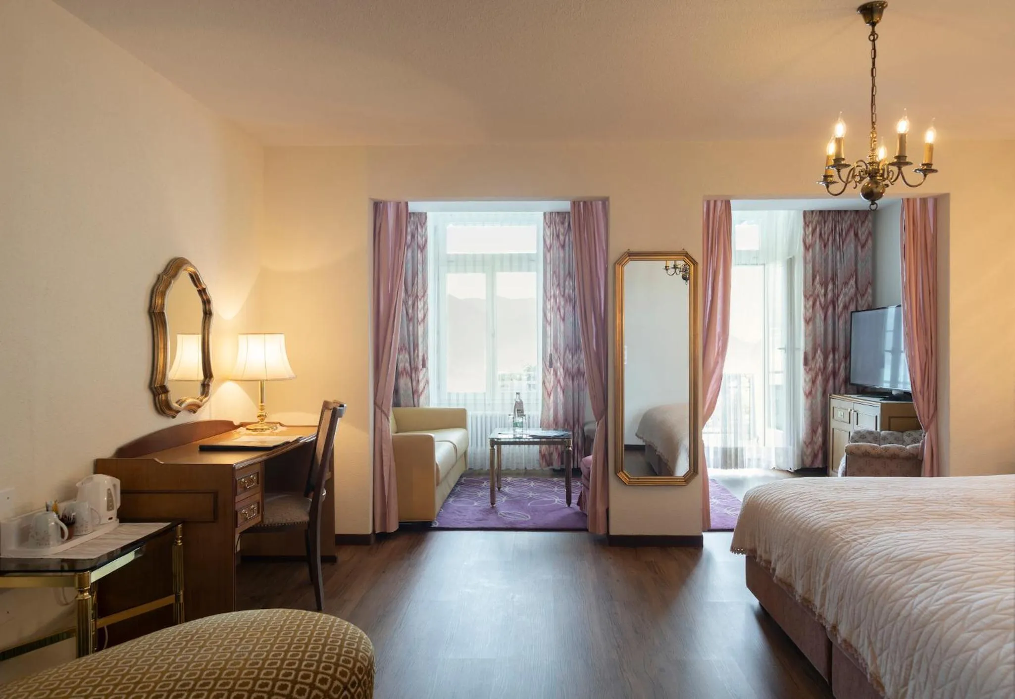 Photo of the whole room, Bed in Seiler au Lac