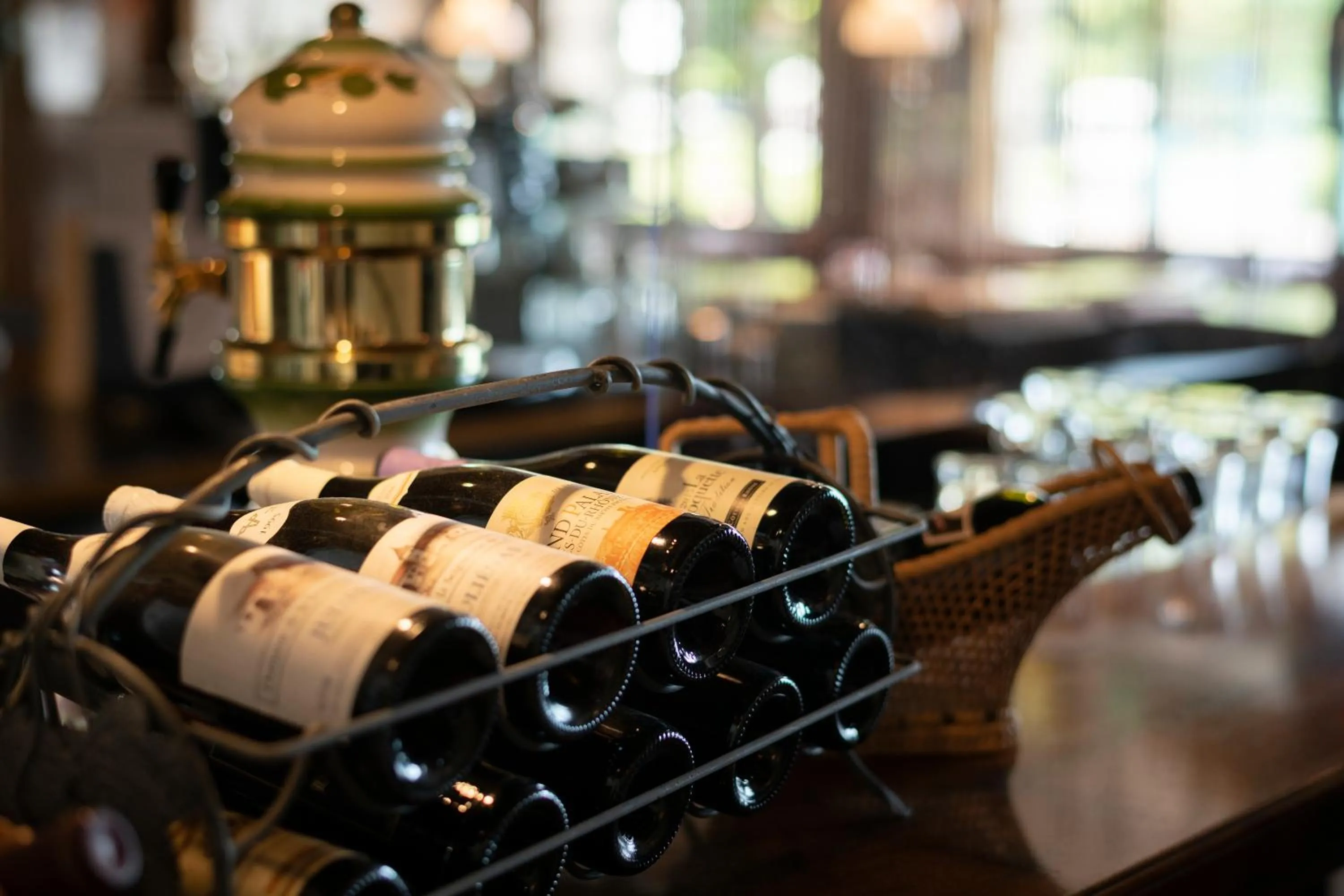 Restaurant/places to eat in Seiler au Lac