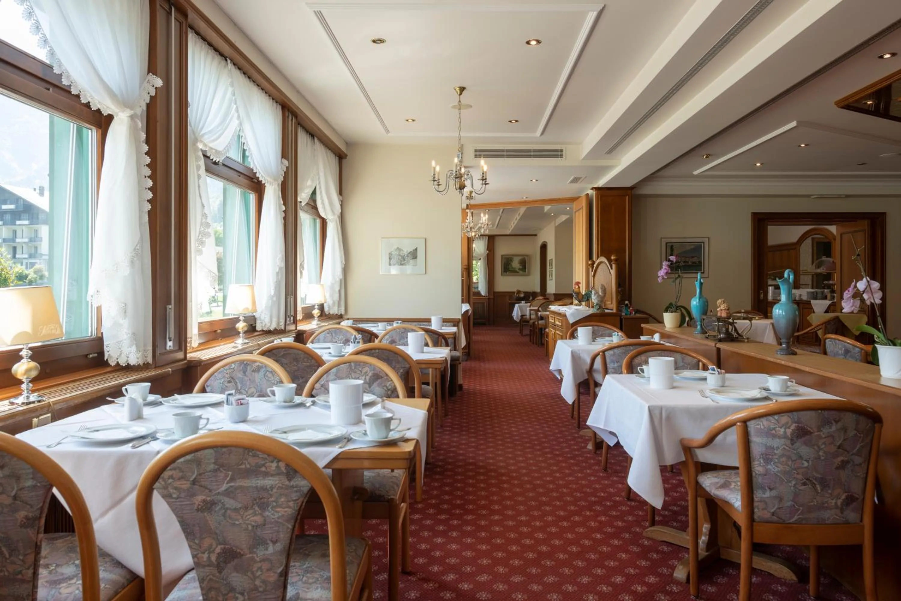 Restaurant/places to eat in Seiler au Lac