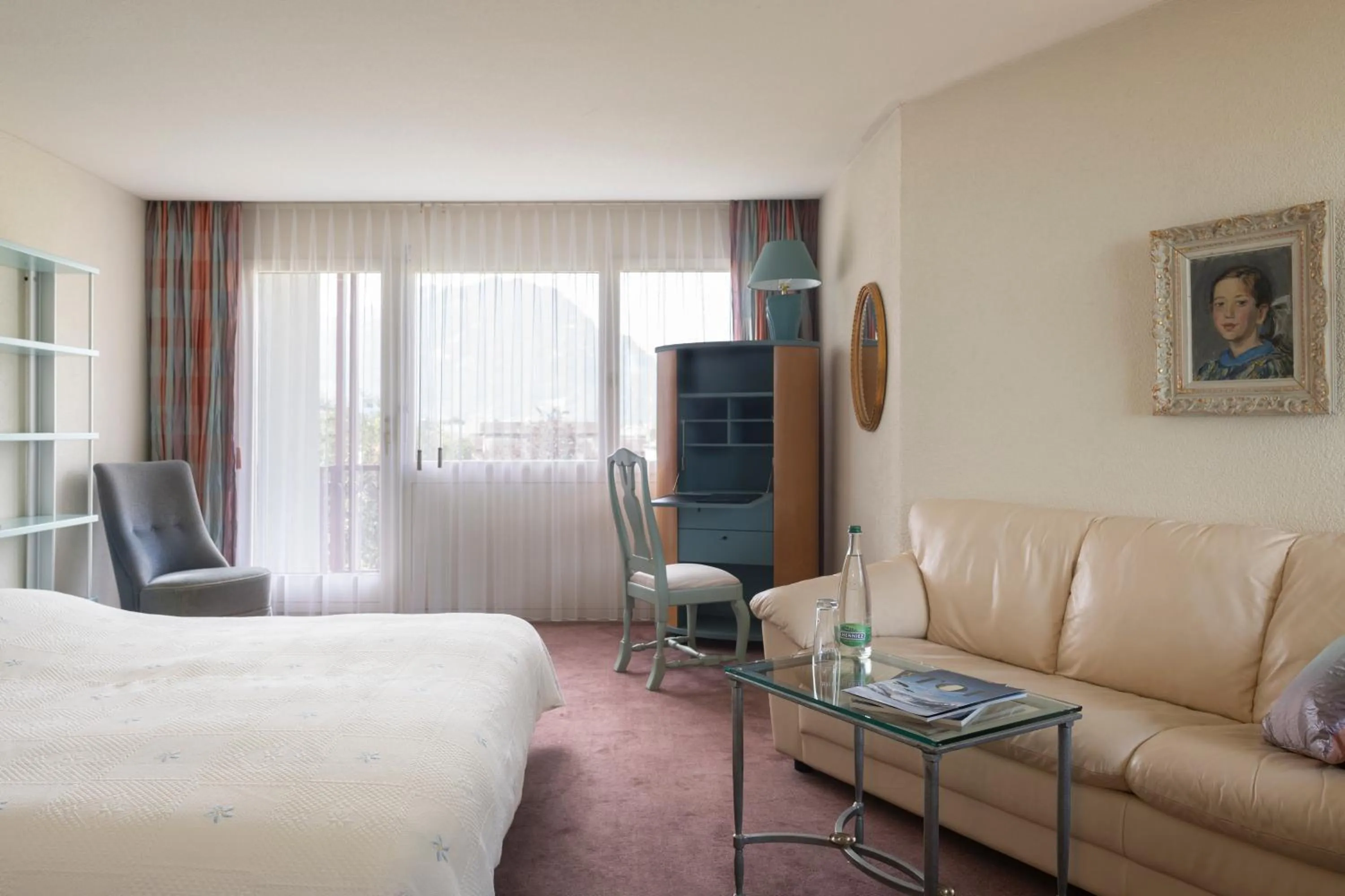 Photo of the whole room, Bed in Seiler au Lac