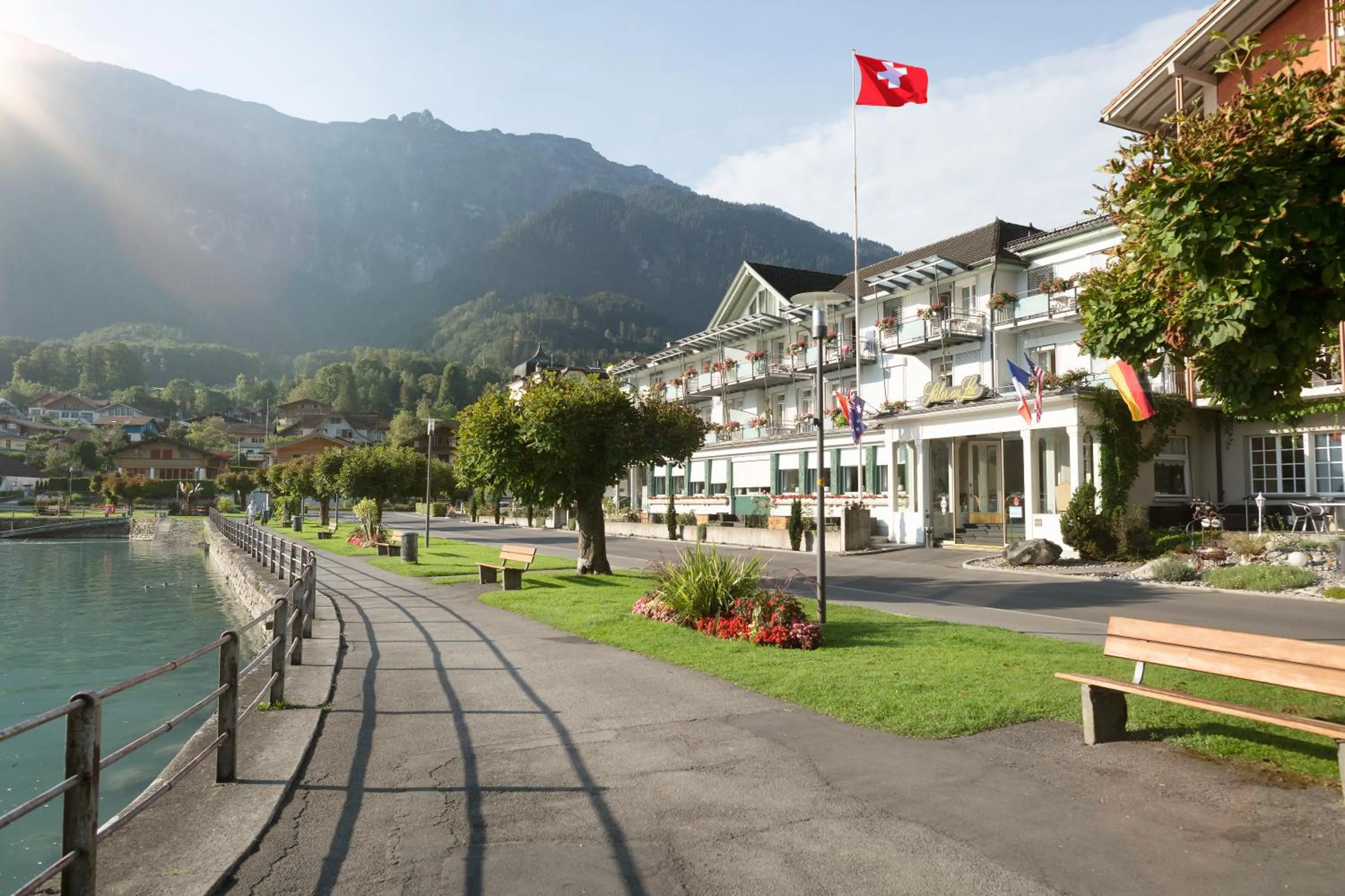 Property building in Seiler au Lac