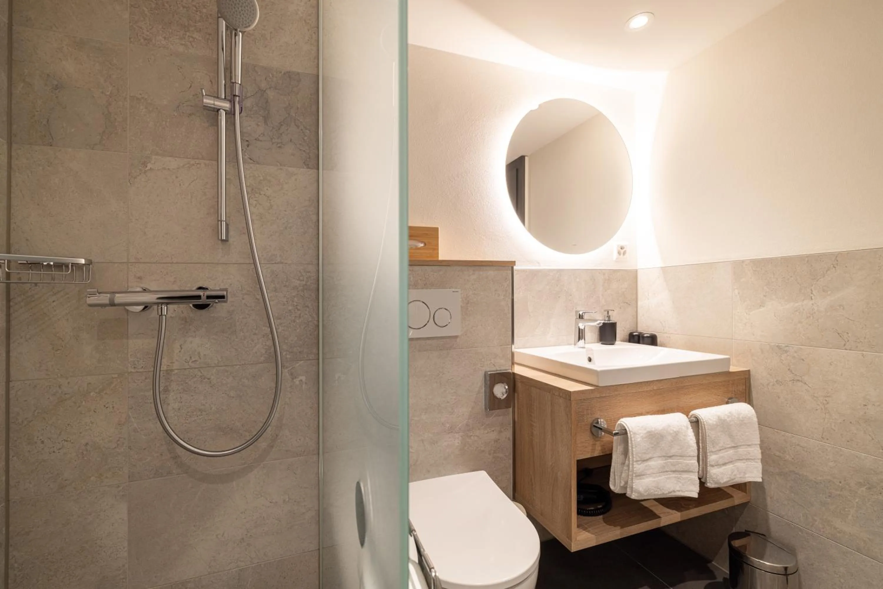 Bathroom in Hotel Hohe Promenade