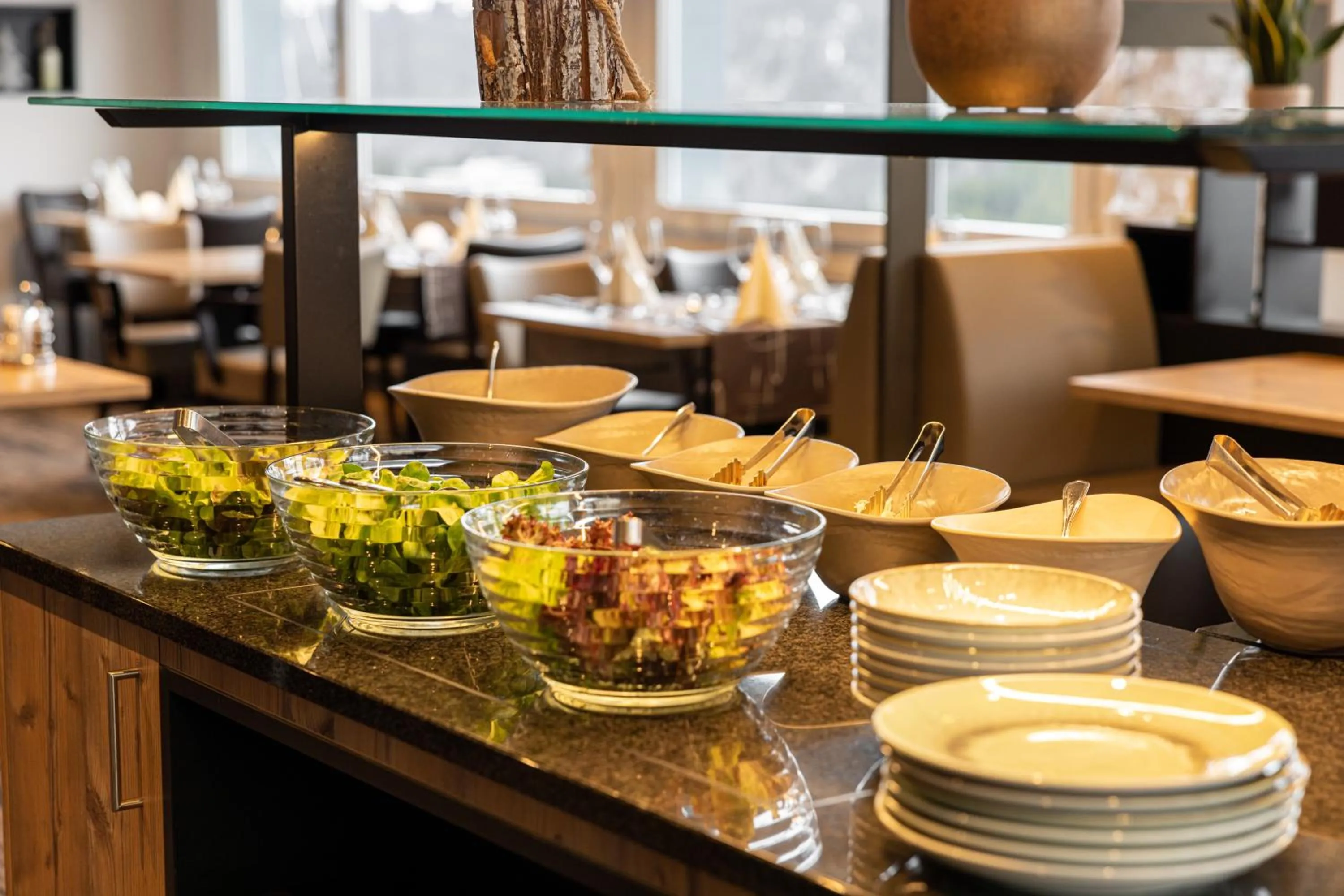 Restaurant/places to eat in Hotel Hohe Promenade