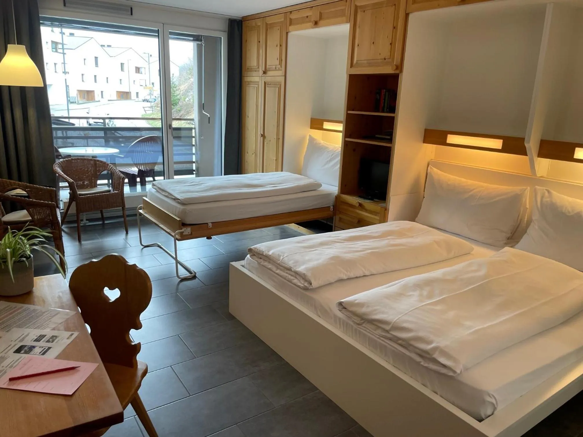 Bedroom, Bed in Hotel des Alpes