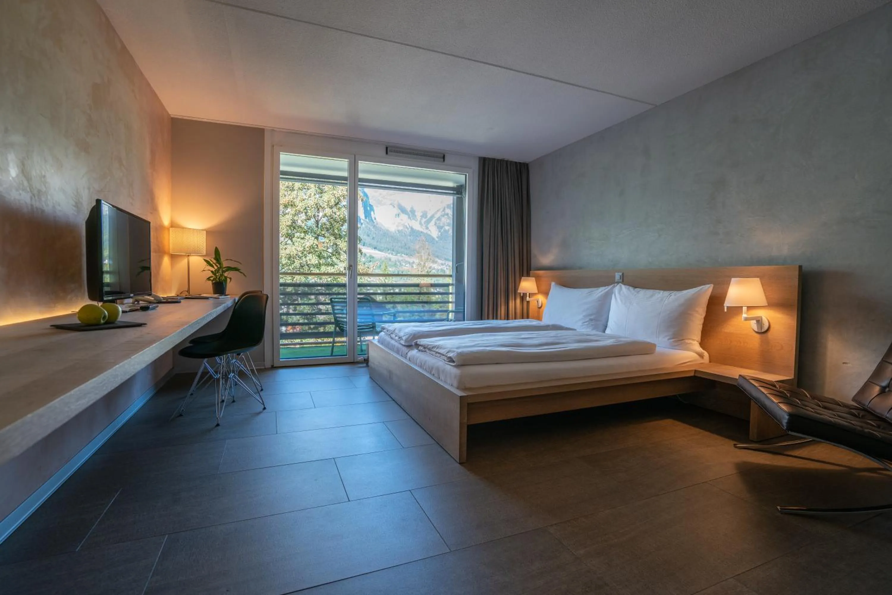 Bedroom, Bed in Hotel des Alpes