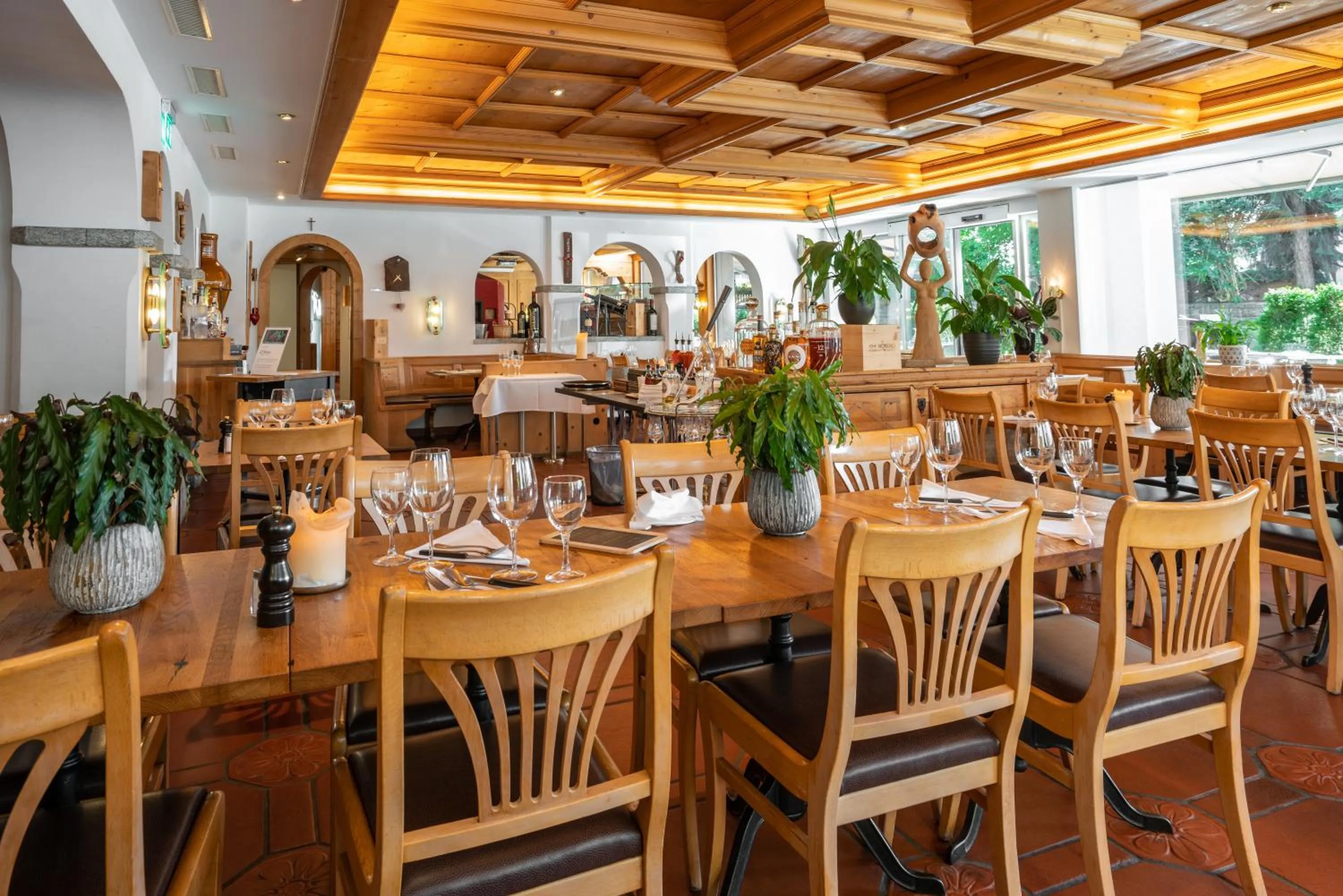 Restaurant/places to eat in Hotel des Alpes