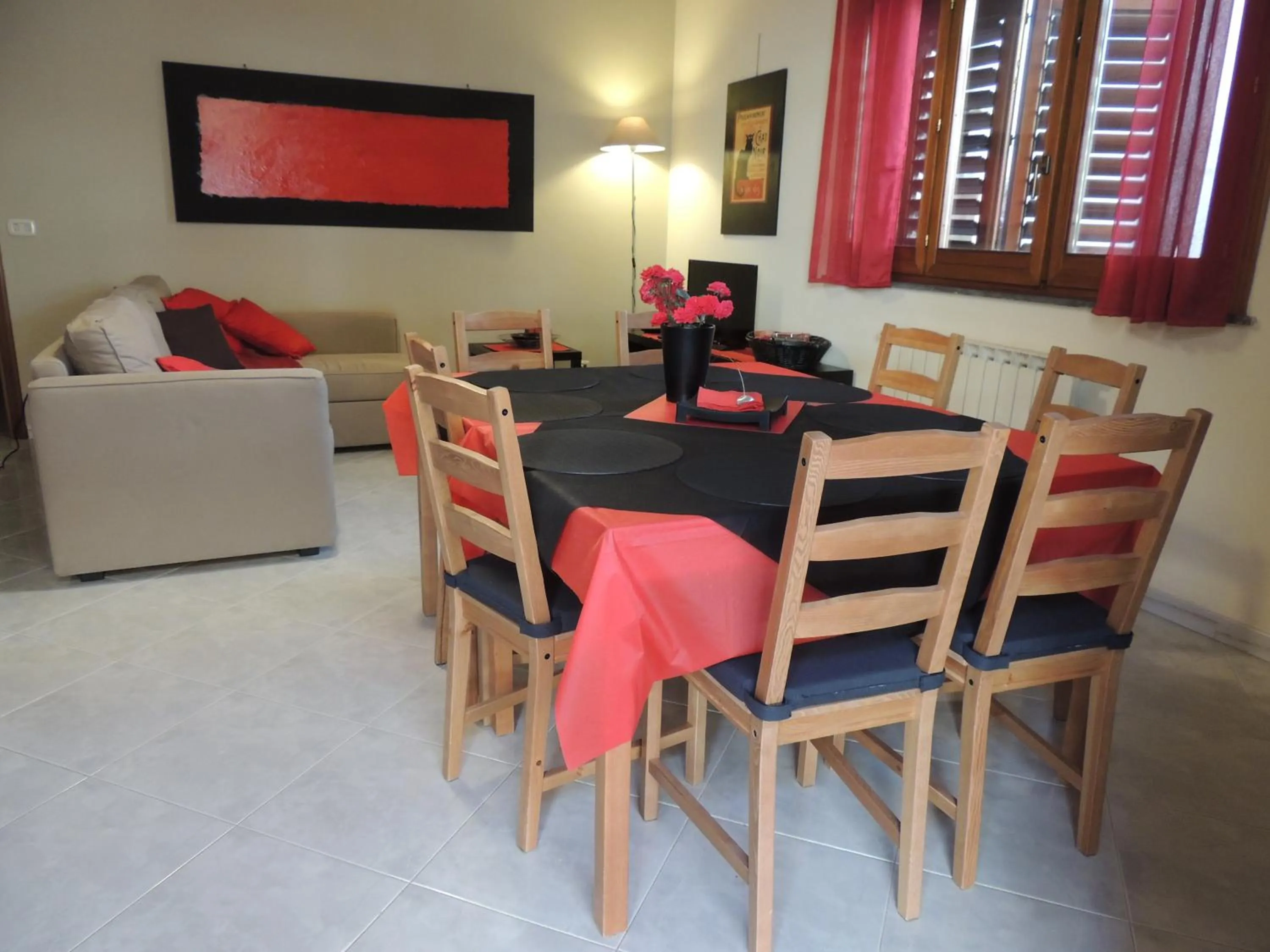 Communal lounge/ TV room in B&B il rosso e il nero