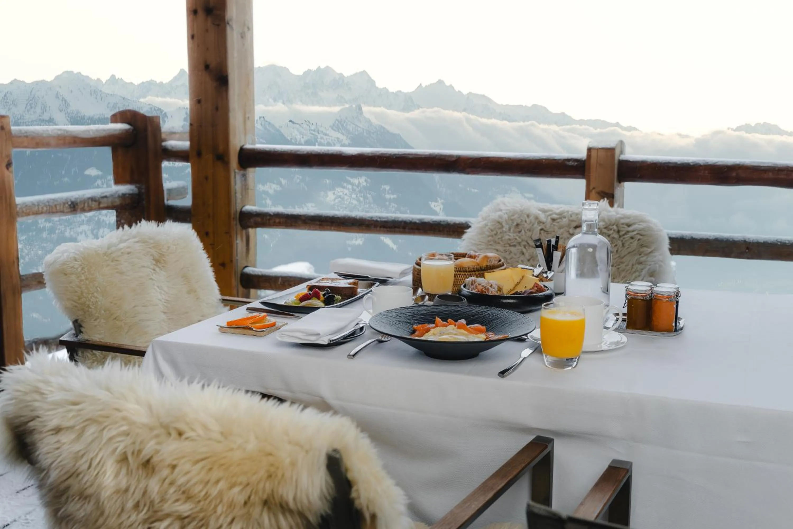 View (from property/room) in LeCrans