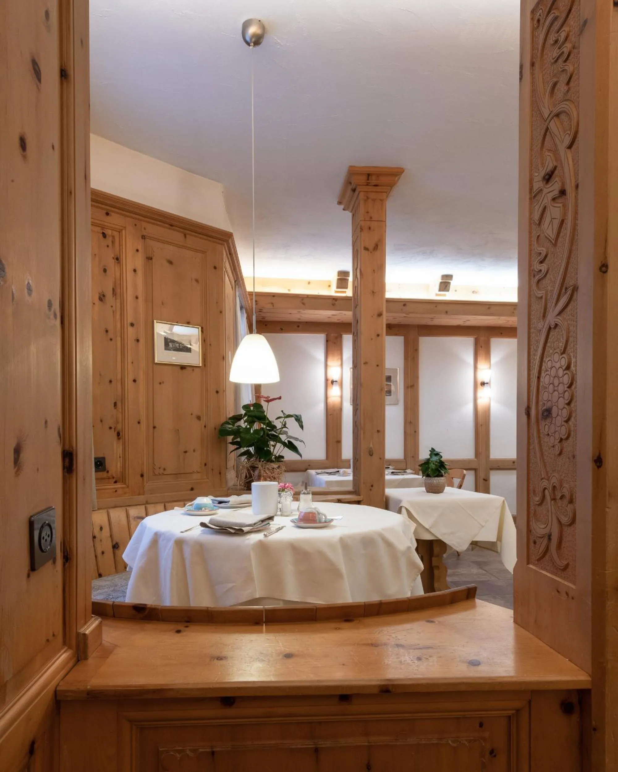 Breakfast, Bed in Hotel Post Sils Maria