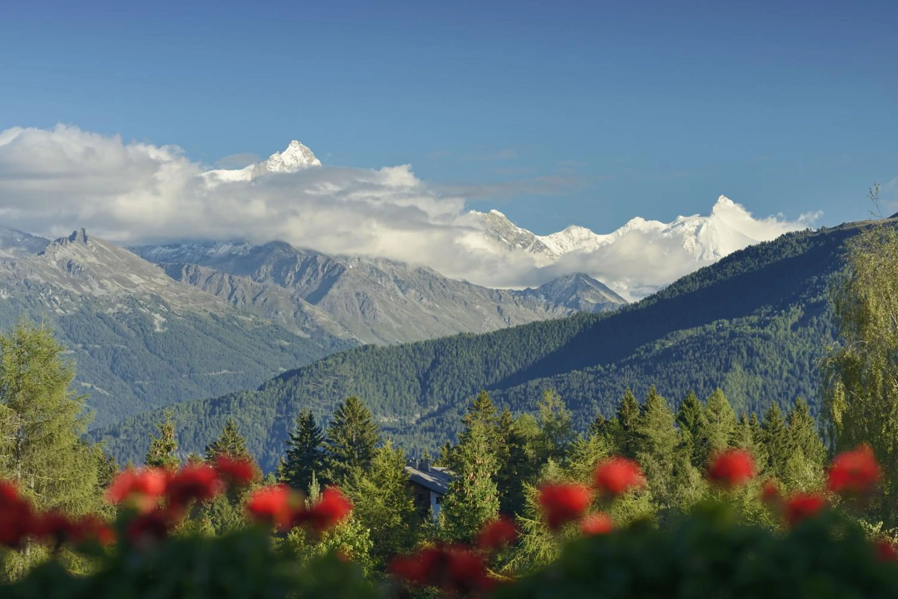 Facade/entrance in Guarda Golf Hotel & Residences