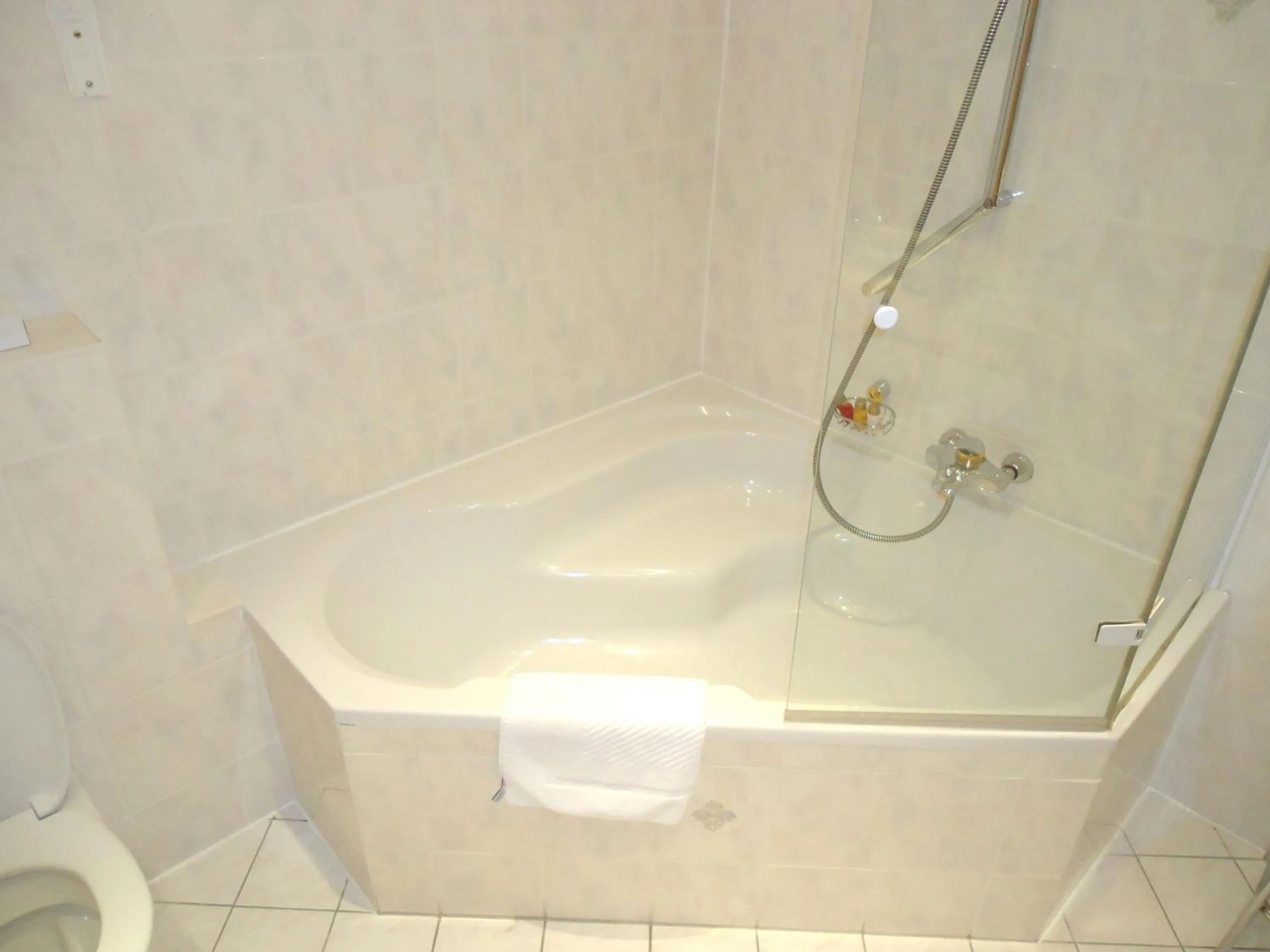 Bathroom in Grand Hôtel du Parc