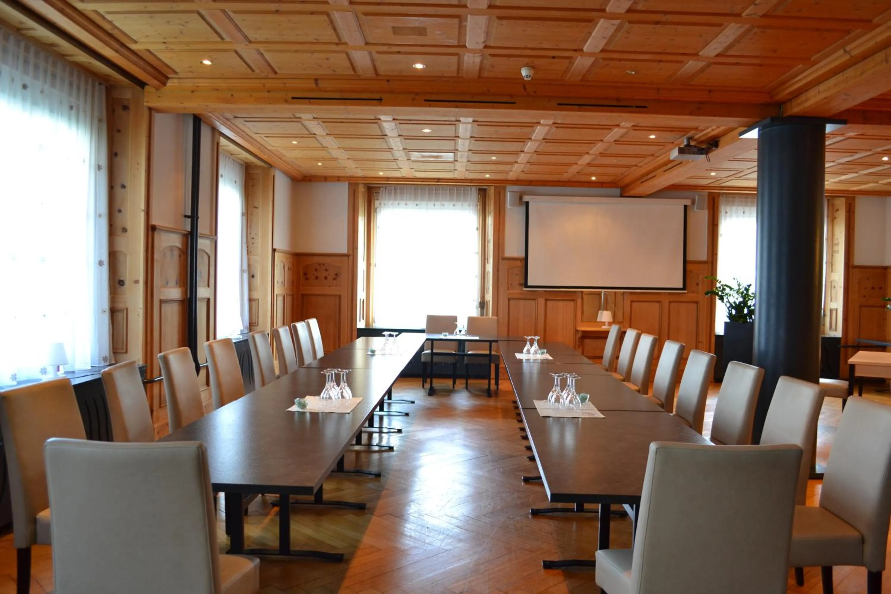 Business facilities in Hotel-Restaurant Bellevue