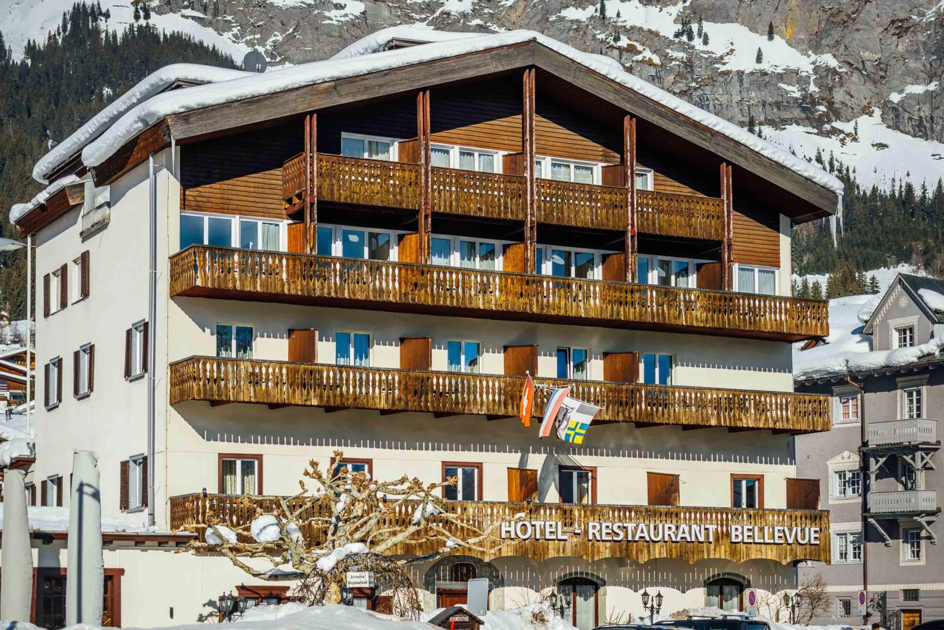 Property building in Hotel-Restaurant Bellevue