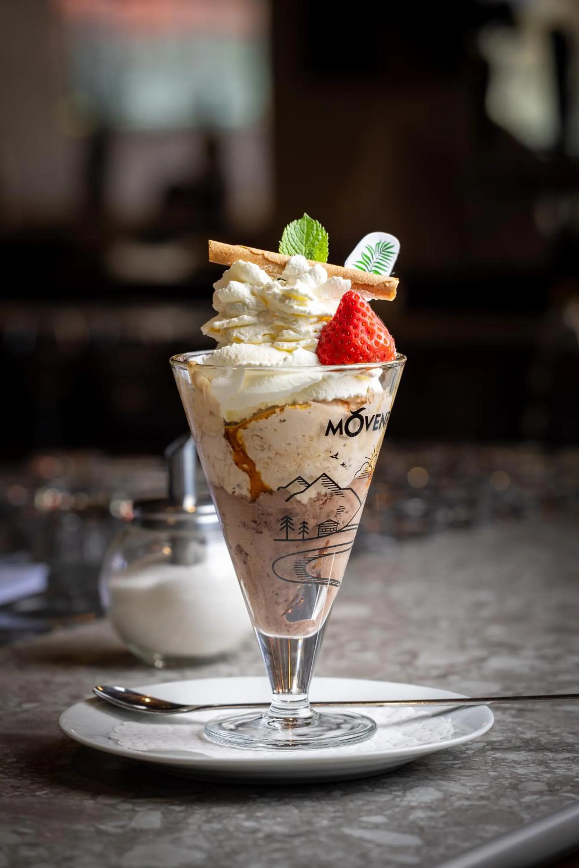 Restaurant/places to eat in Hotel Sonne St. Moritz 3* Superior