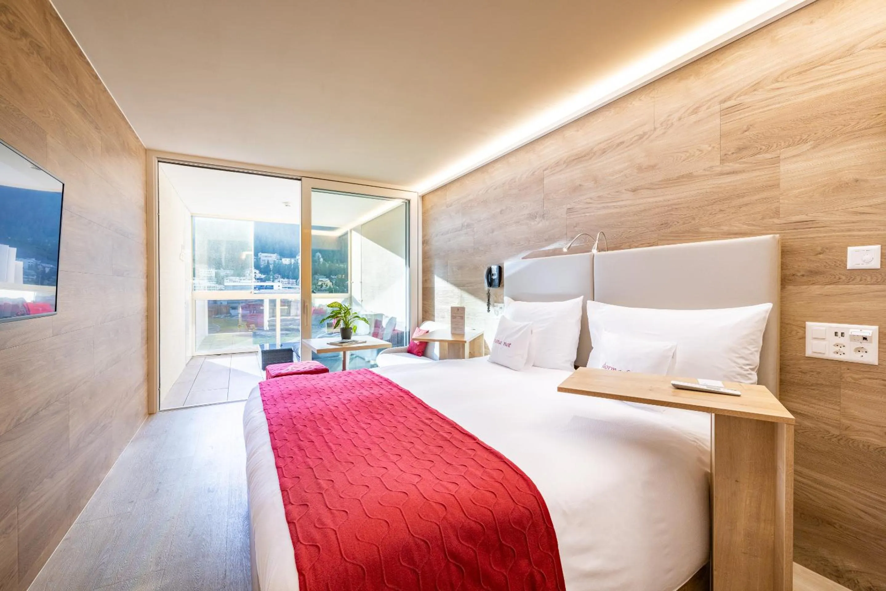 Bedroom, Bed in Hotel Sonne St. Moritz 3* Superior