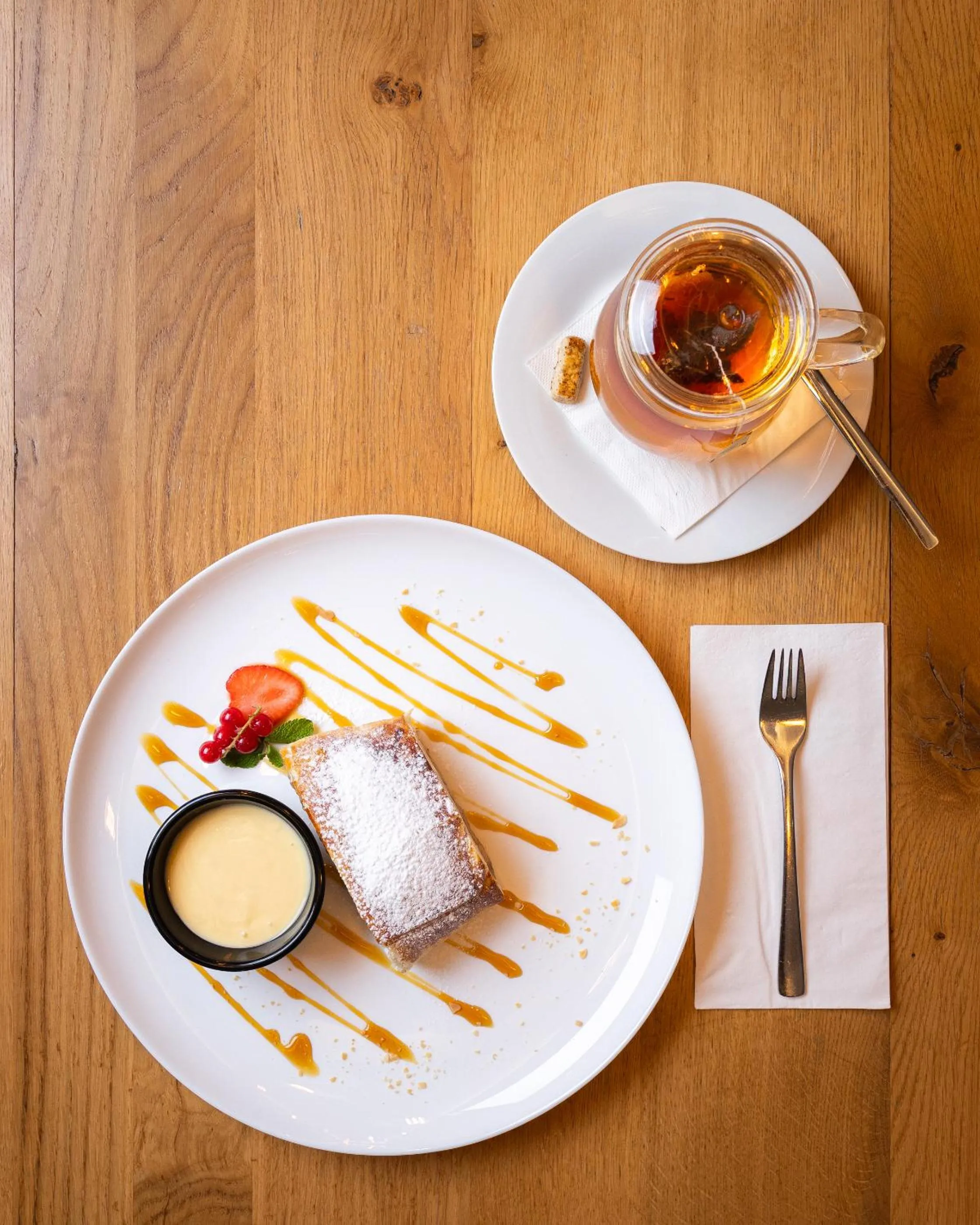 Restaurant/places to eat in Hotel Sonne St. Moritz 3* Superior