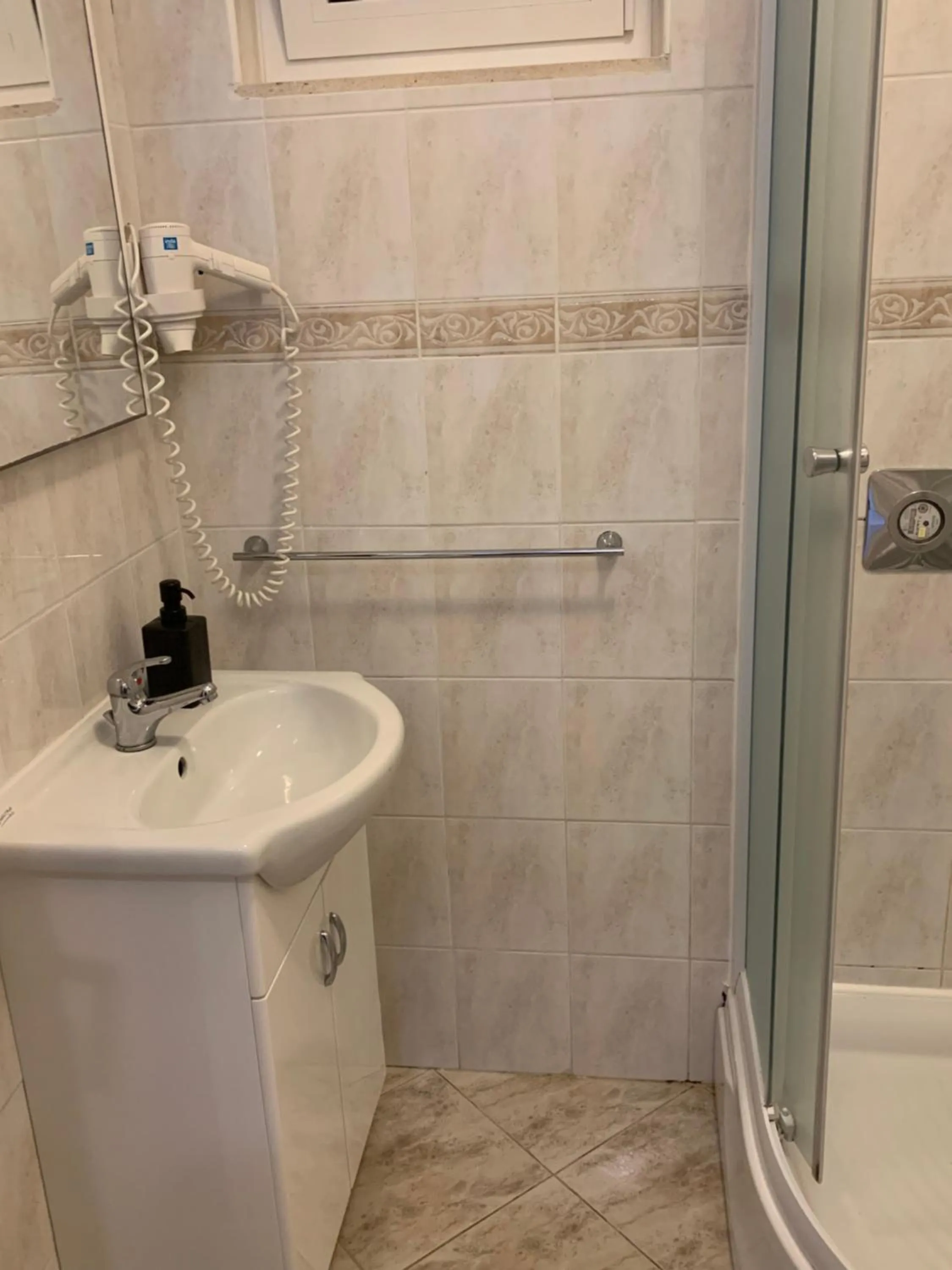 Bathroom in Lumbarda Resort Apartments