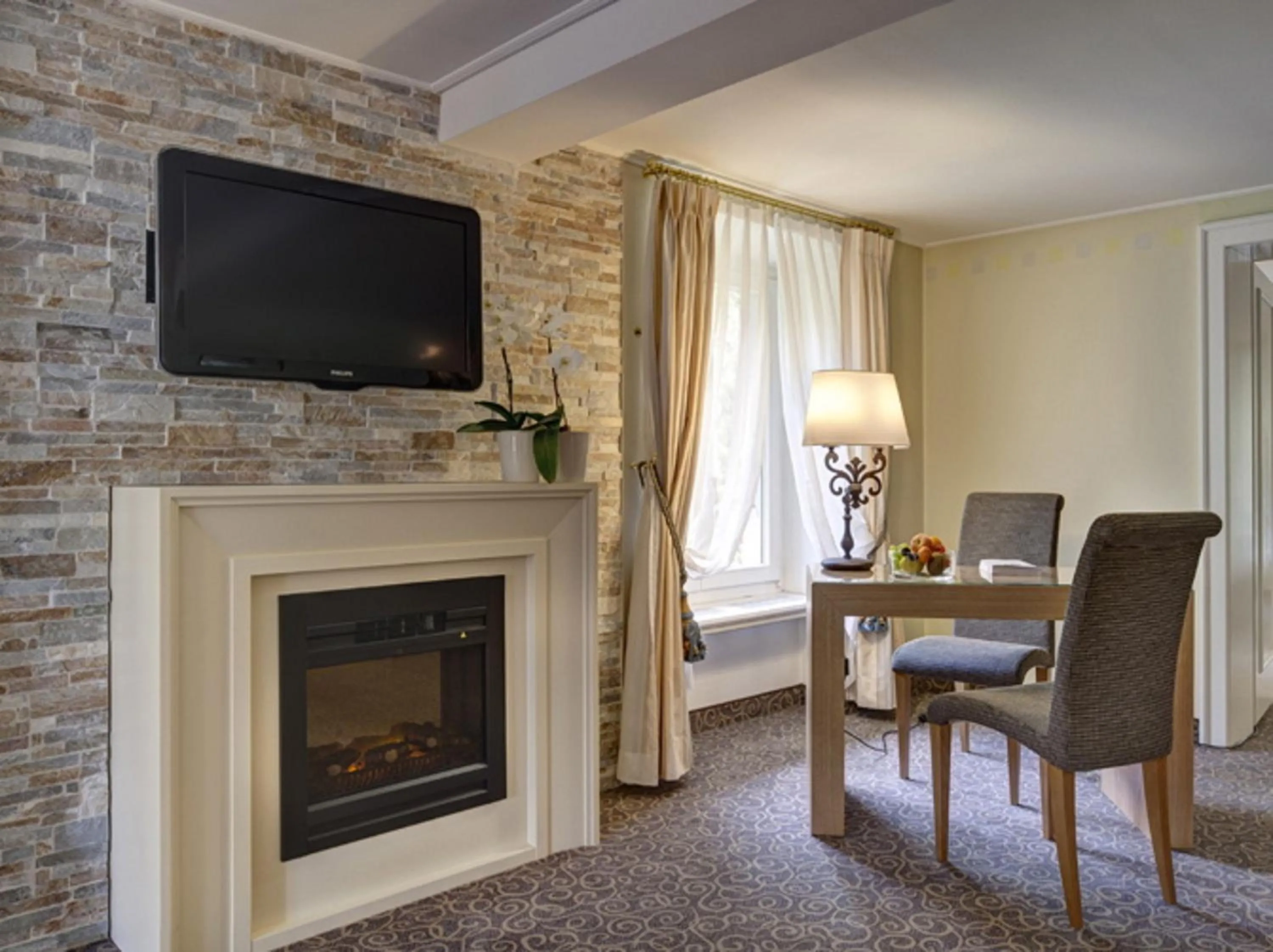 TV and multimedia in Résidence Les Sources des Alpes