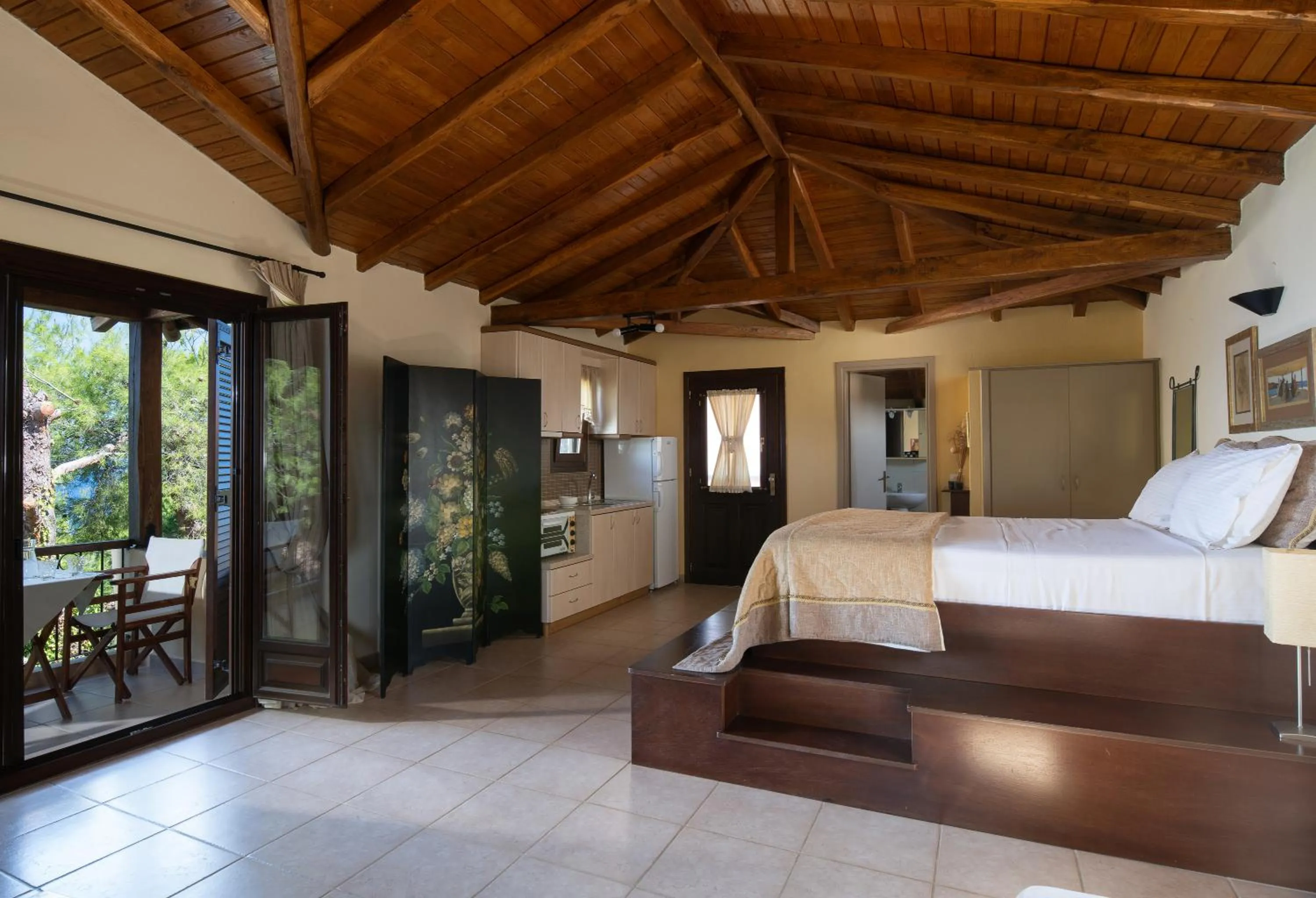 Bedroom, Bed in Heos Accommodation